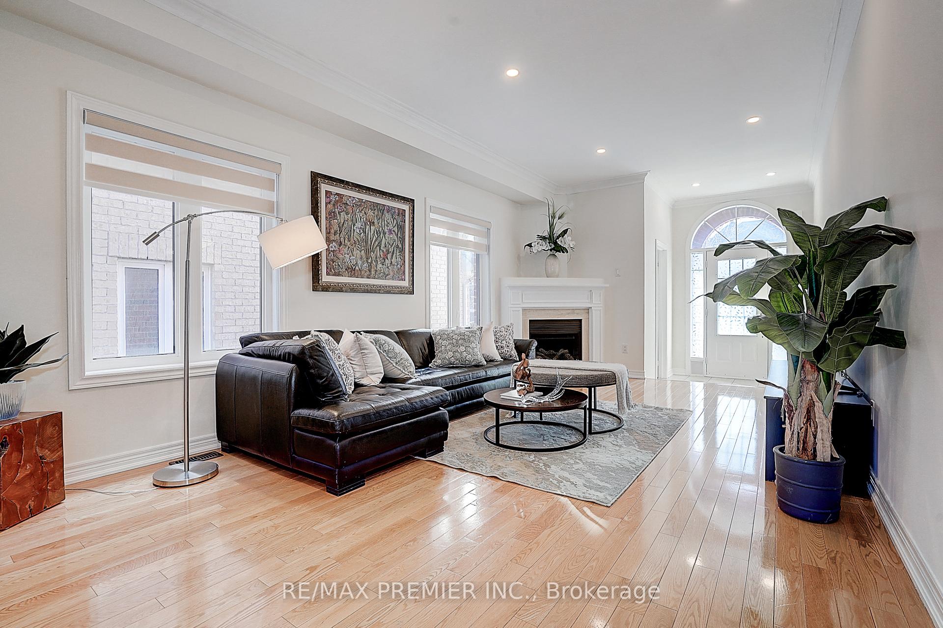 Photo 6 of 41 Silverado Hills Drive, Markham, Cathedraltown — HOMEH