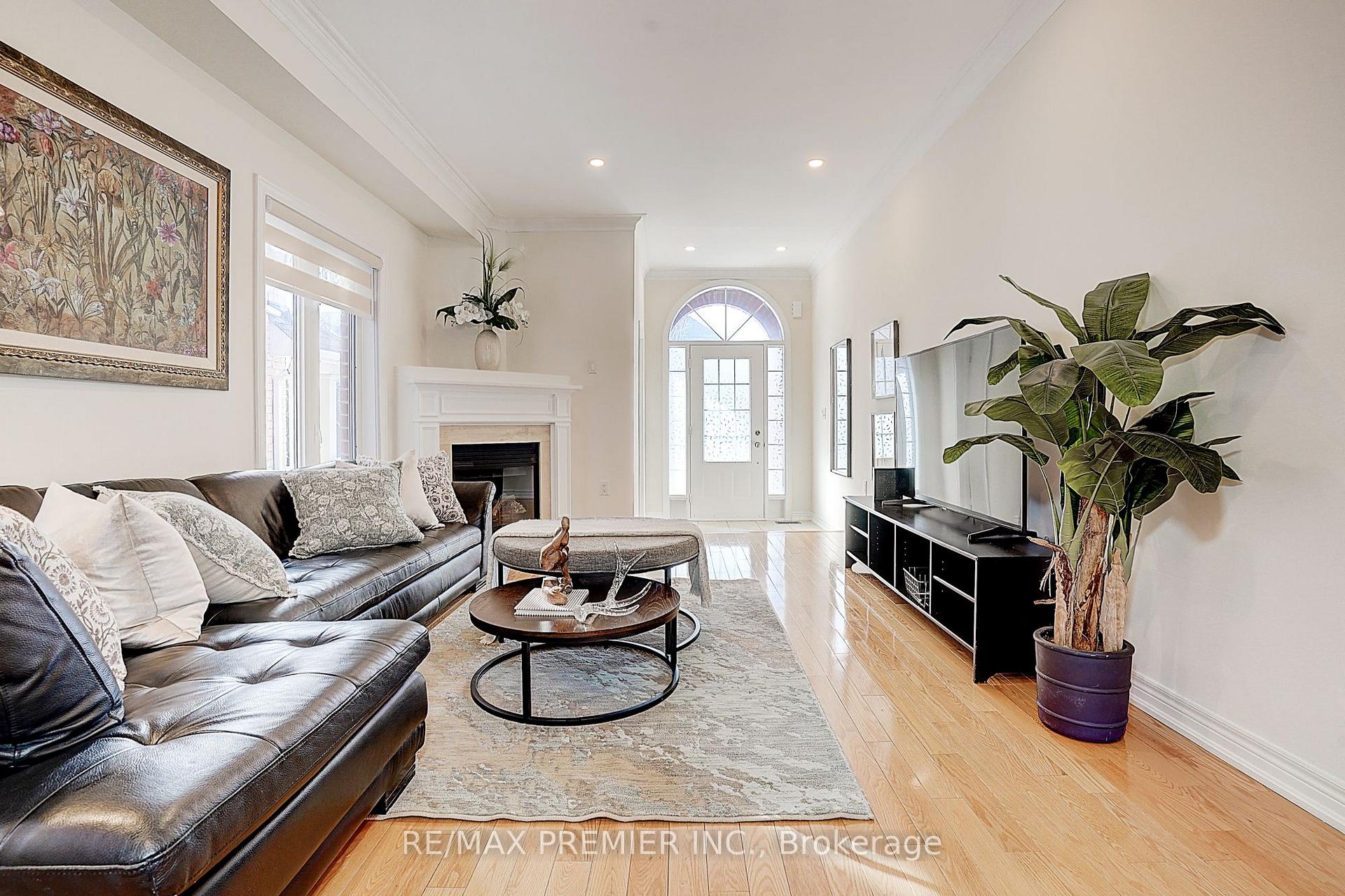 Photo 8 of 41 Silverado Hills Drive, Markham, Cathedraltown — HOMEH