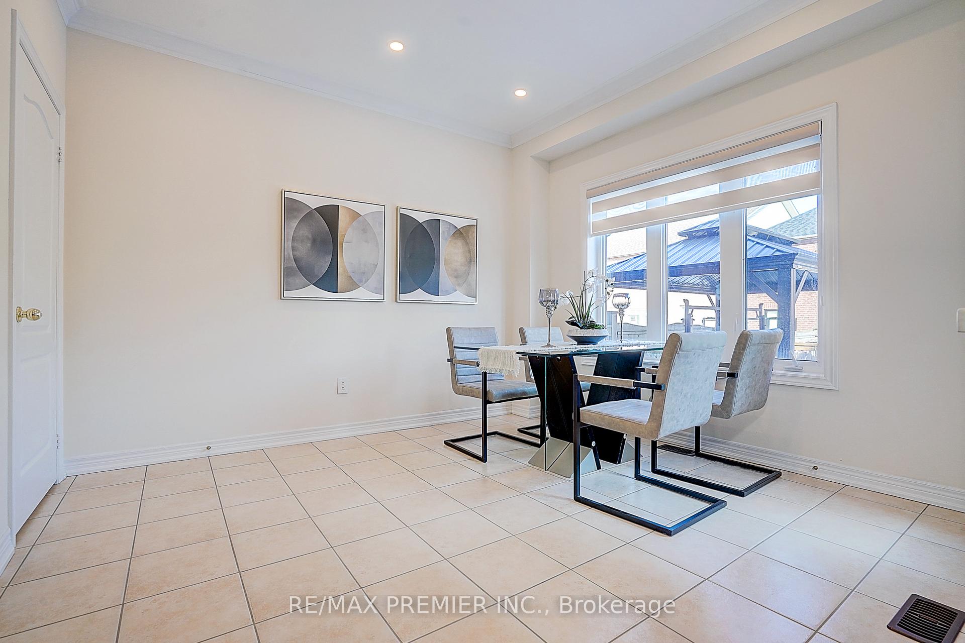 Photo 17 of 41 Silverado Hills Drive, Markham, Cathedraltown — HOMEH