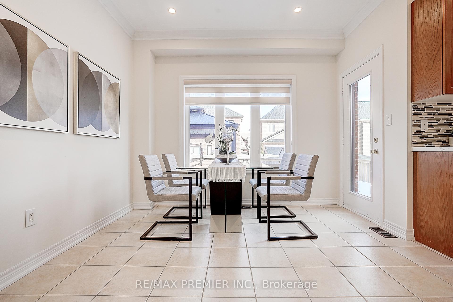 Photo 15 of 41 Silverado Hills Drive, Markham, Cathedraltown — HOMEH