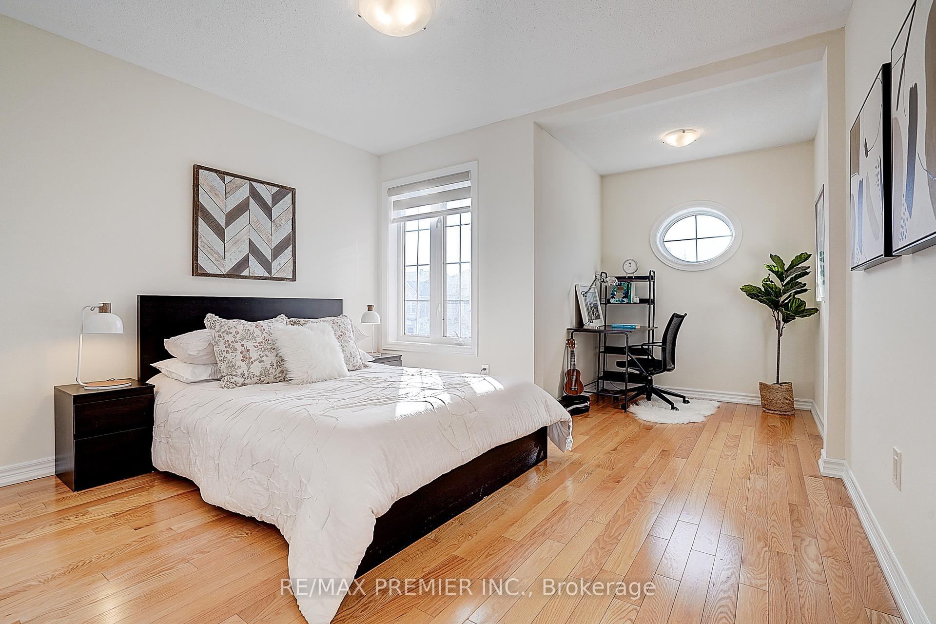 Photo 24 of 41 Silverado Hills Drive, Markham, Cathedraltown — HOMEH