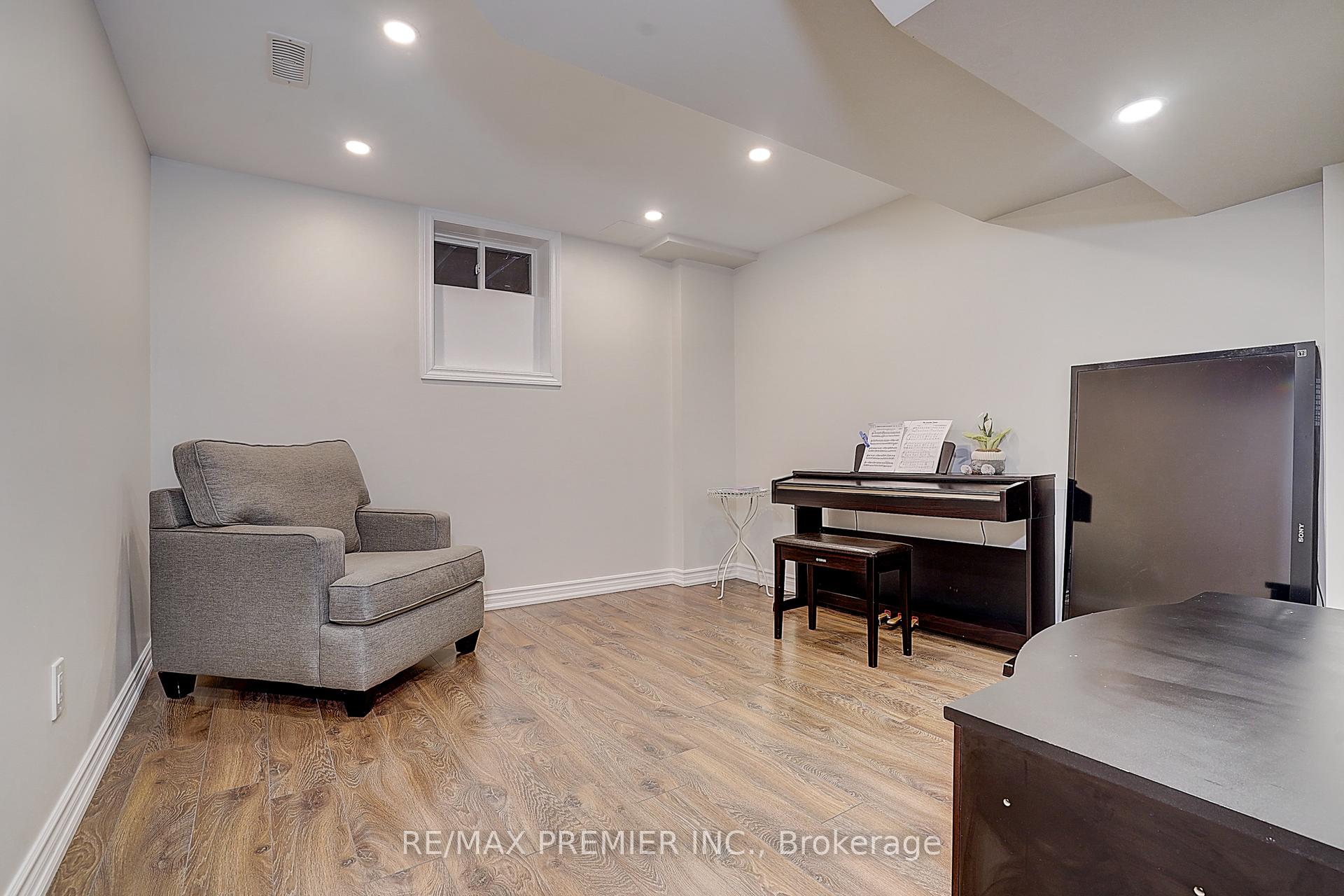 Photo 28 of 41 Silverado Hills Drive, Markham, Cathedraltown — HOMEH