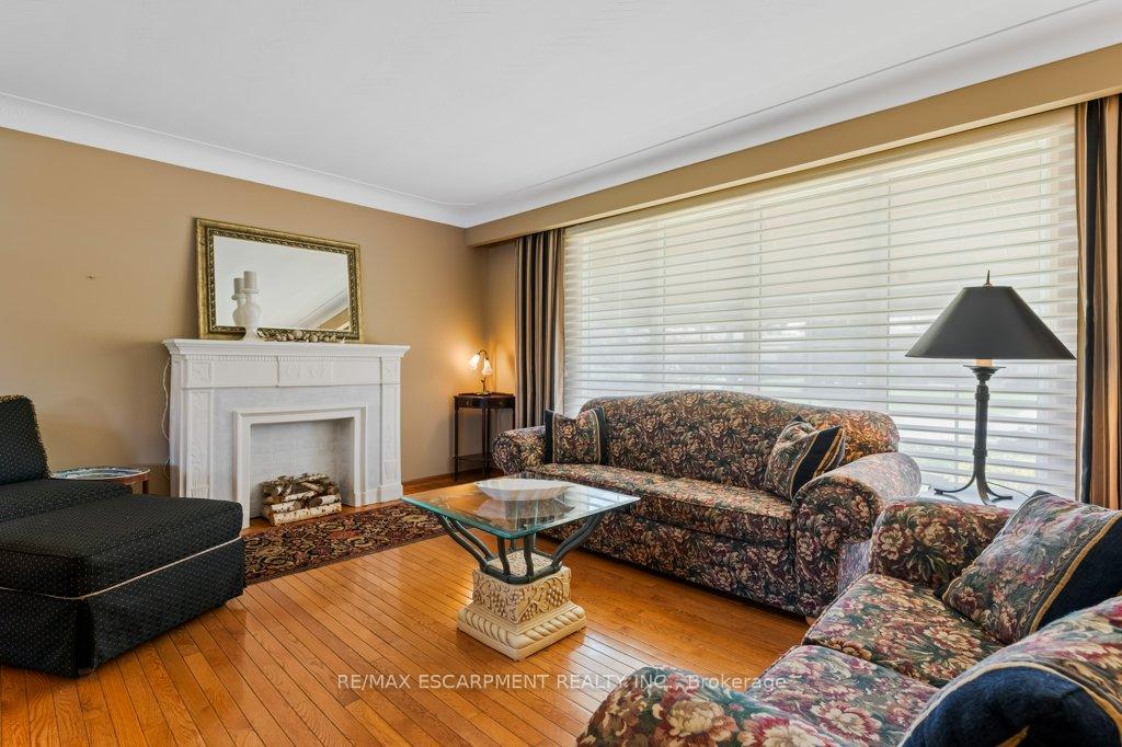 Photo 4 of 4925 Cameron Avenue, Lincoln, Beamsville — HOMEH