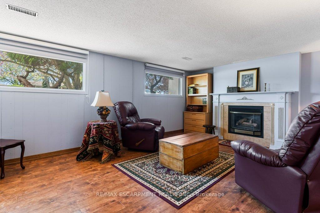 Photo 25 of 4925 Cameron Avenue, Lincoln, Beamsville — HOMEH