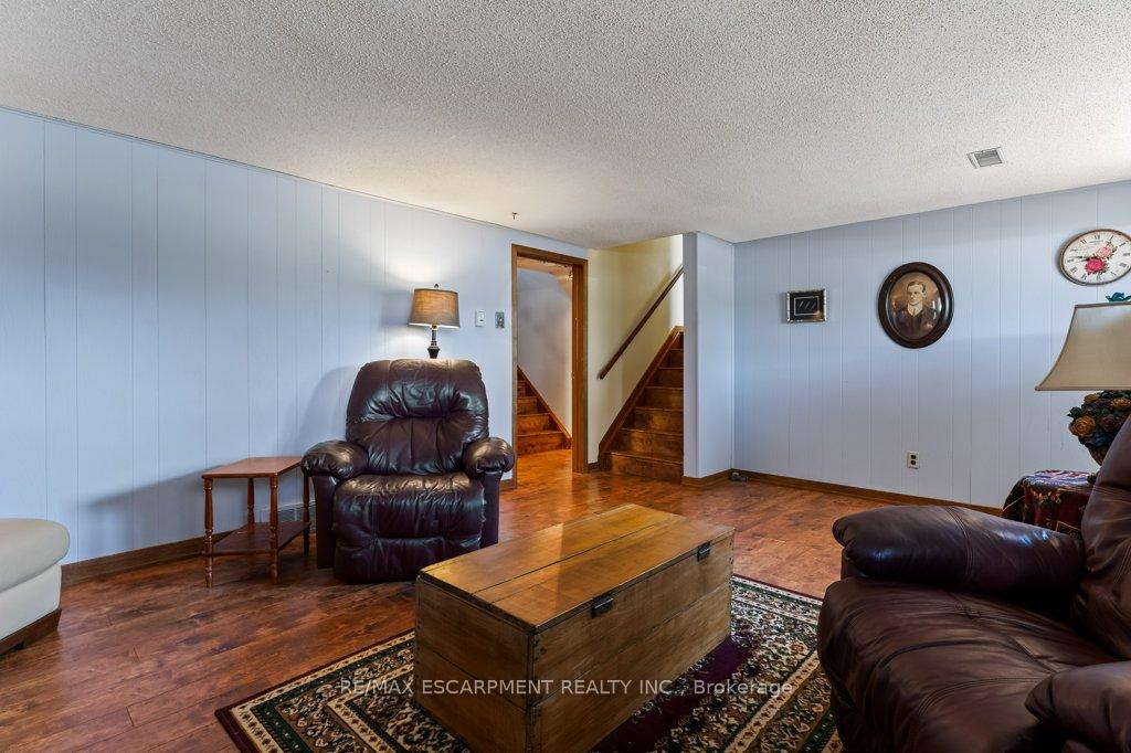 Photo 21 of 4925 Cameron Avenue, Lincoln, Beamsville — HOMEH
