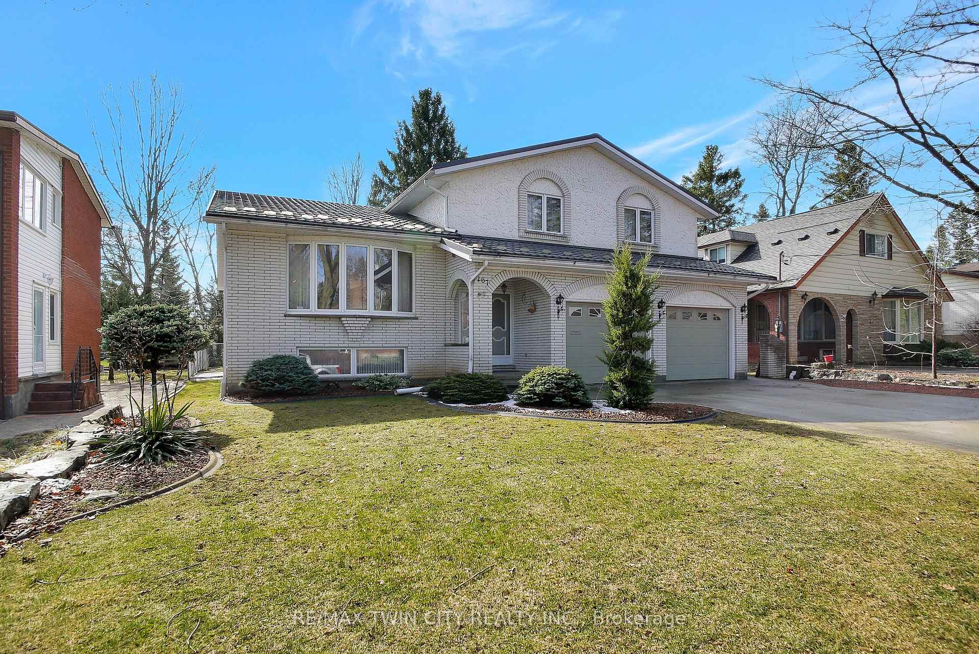 Photo 3 of 267 Normandy Avenue, Waterloo — HOMEH