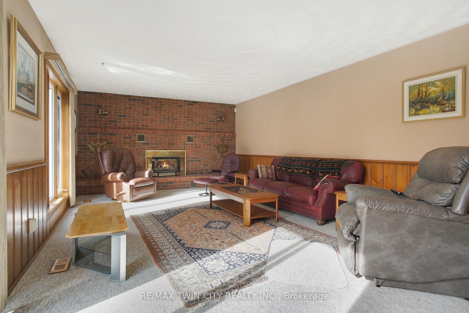 Photo 20 of 267 Normandy Avenue, Waterloo — HOMEH