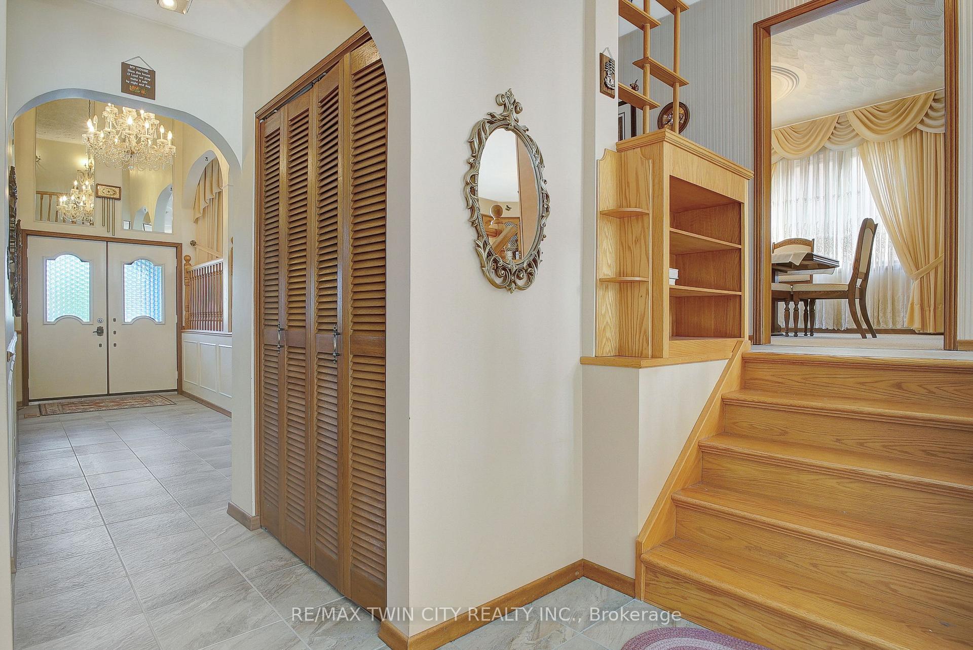 Photo 25 of 267 Normandy Avenue, Waterloo — HOMEH