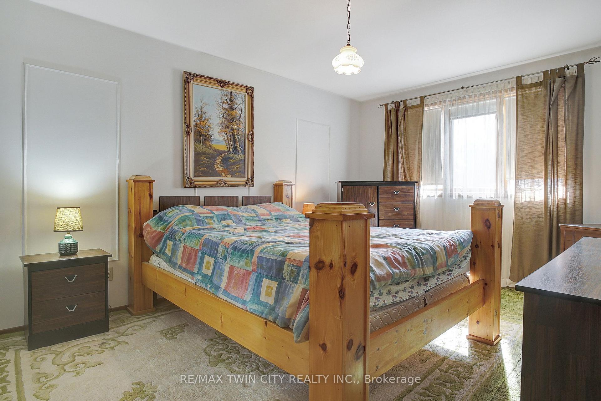 Photo 38 of 267 Normandy Avenue, Waterloo — HOMEH