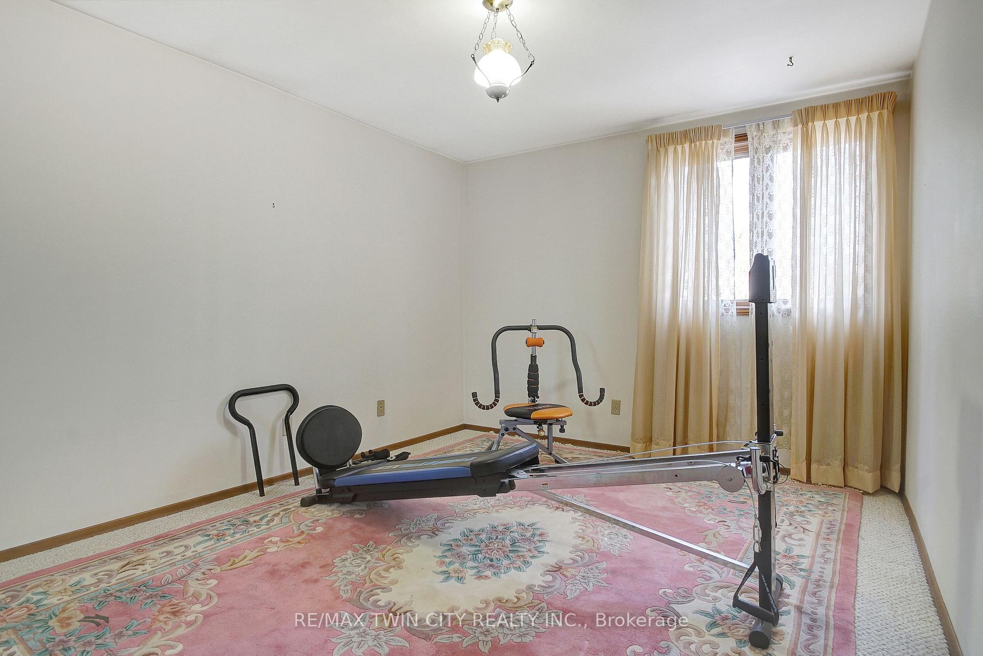 Photo 14 of 267 Normandy Avenue, Waterloo — HOMEH