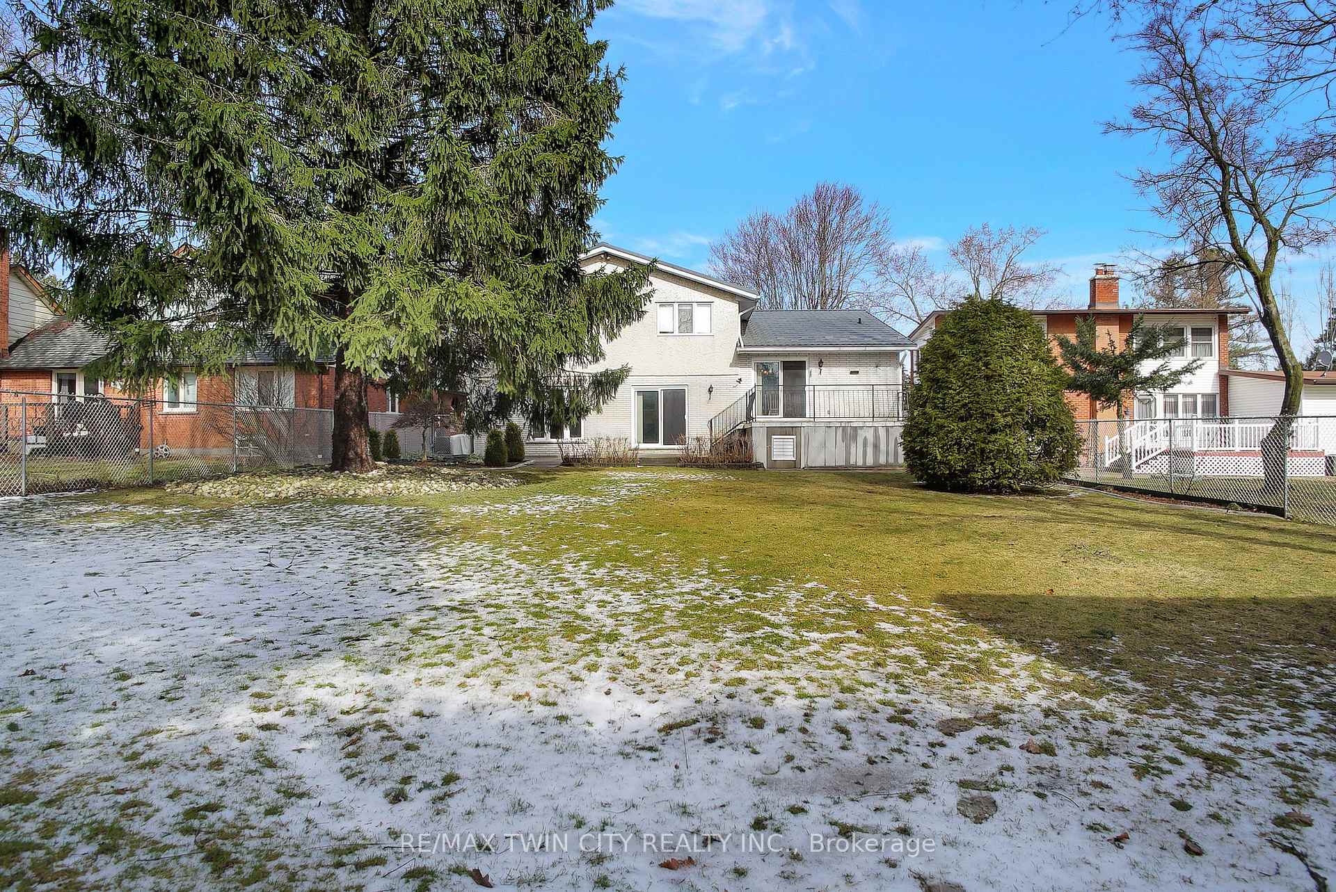 Photo 34 of 267 Normandy Avenue, Waterloo — HOMEH