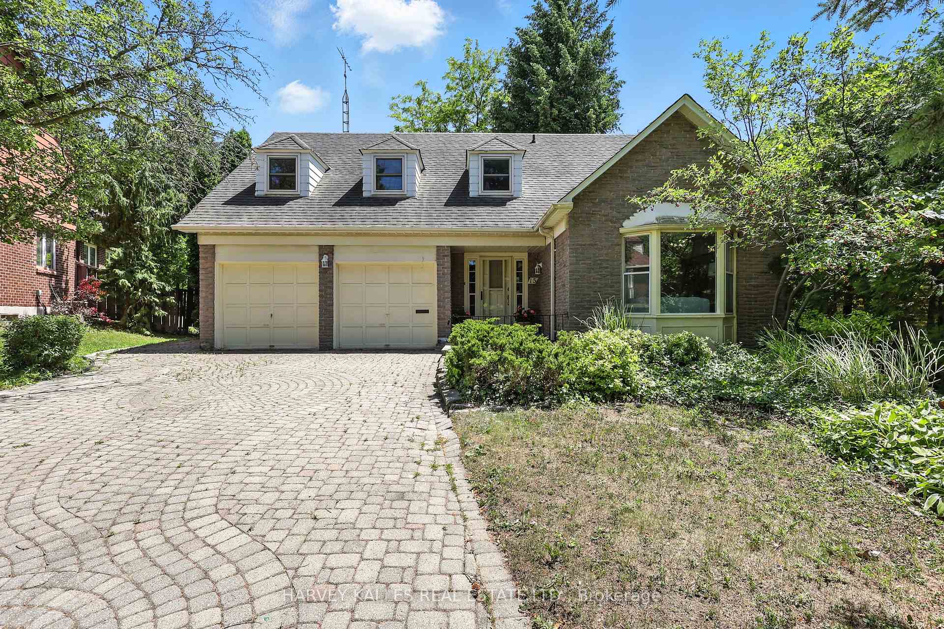 Photo 1 of 15 Woolsthorpe Crescent, Markham, German Mills — HOMEH