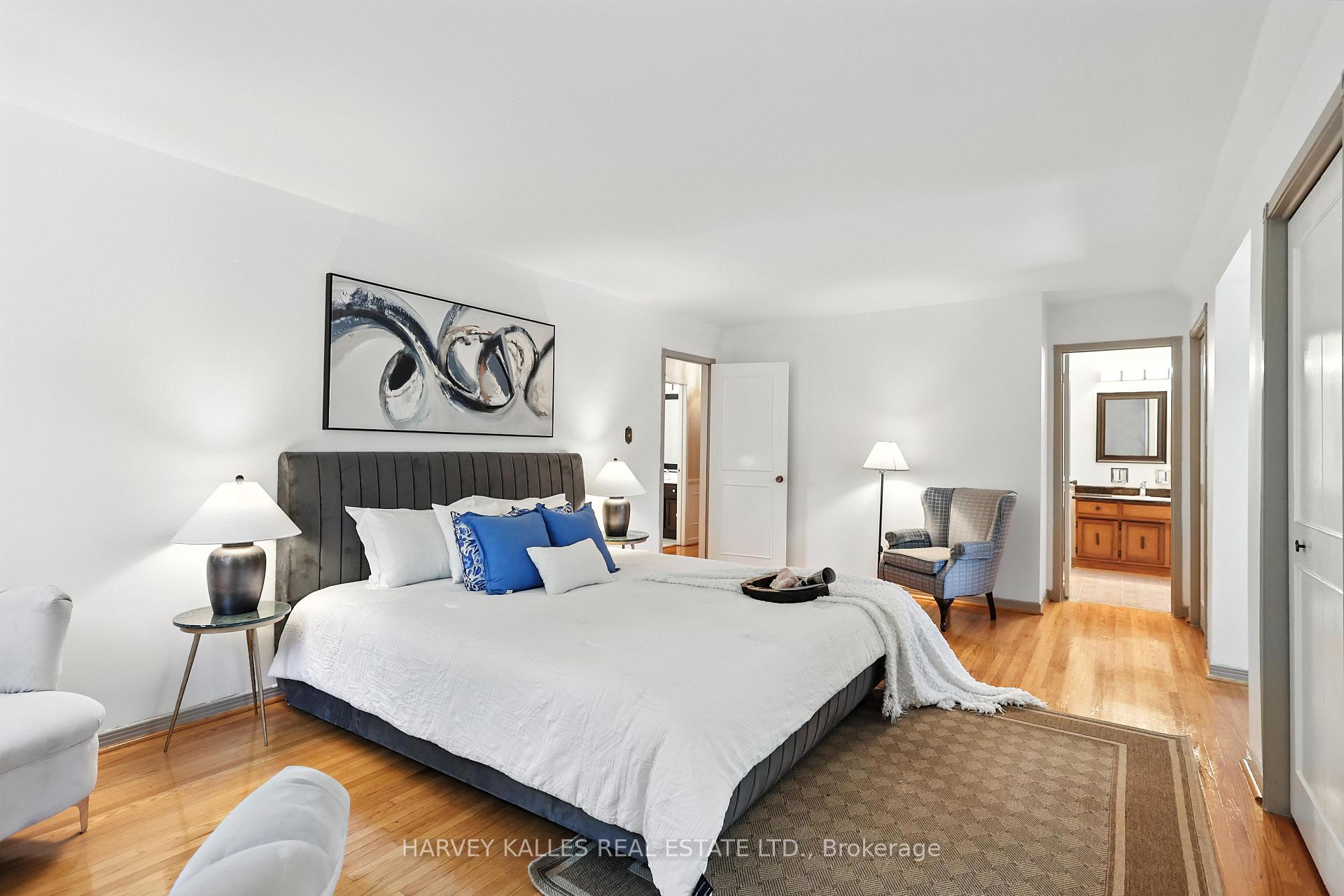 Photo 23 of 15 Woolsthorpe Crescent, Markham, German Mills — HOMEH