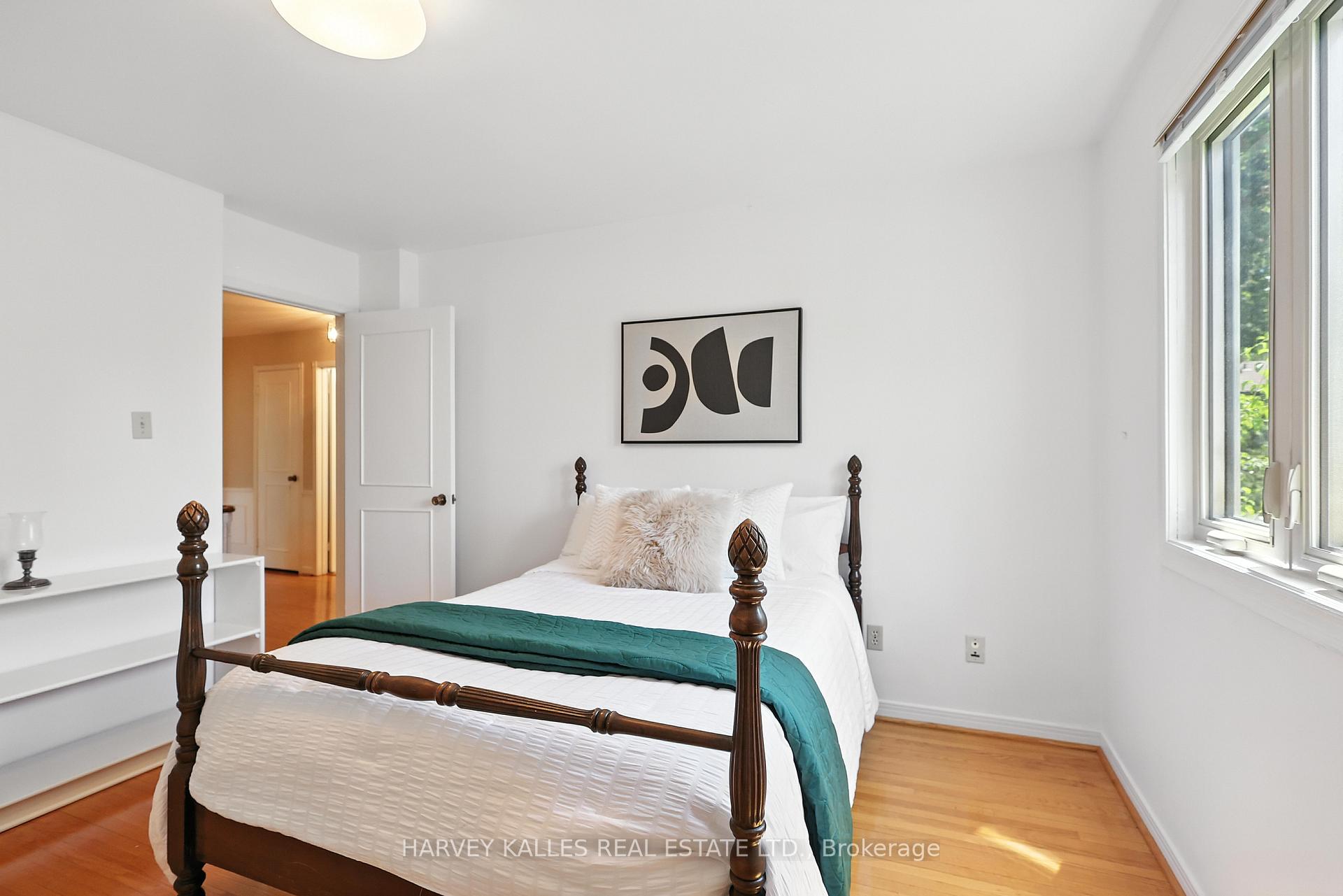 Photo 19 of 15 Woolsthorpe Crescent, Markham, German Mills — HOMEH