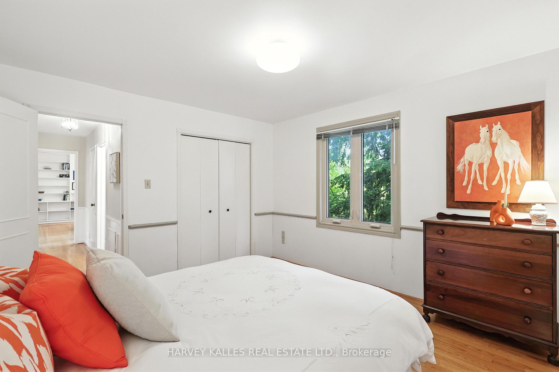 Photo 16 of 15 Woolsthorpe Crescent, Markham, German Mills — HOMEH