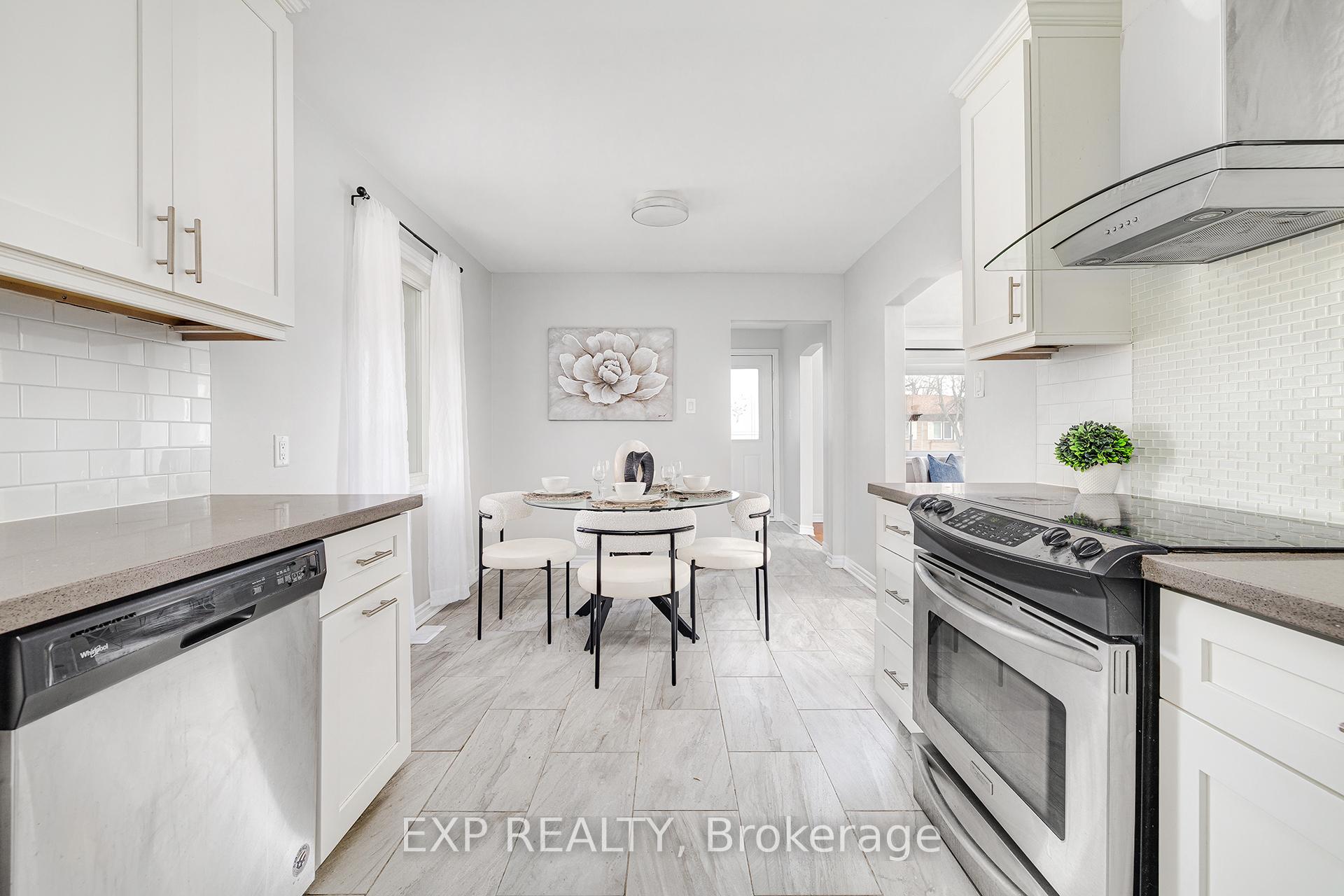 Photo 8 of 56 Toby Crescent, Hamilton, Huntington — HOMEH