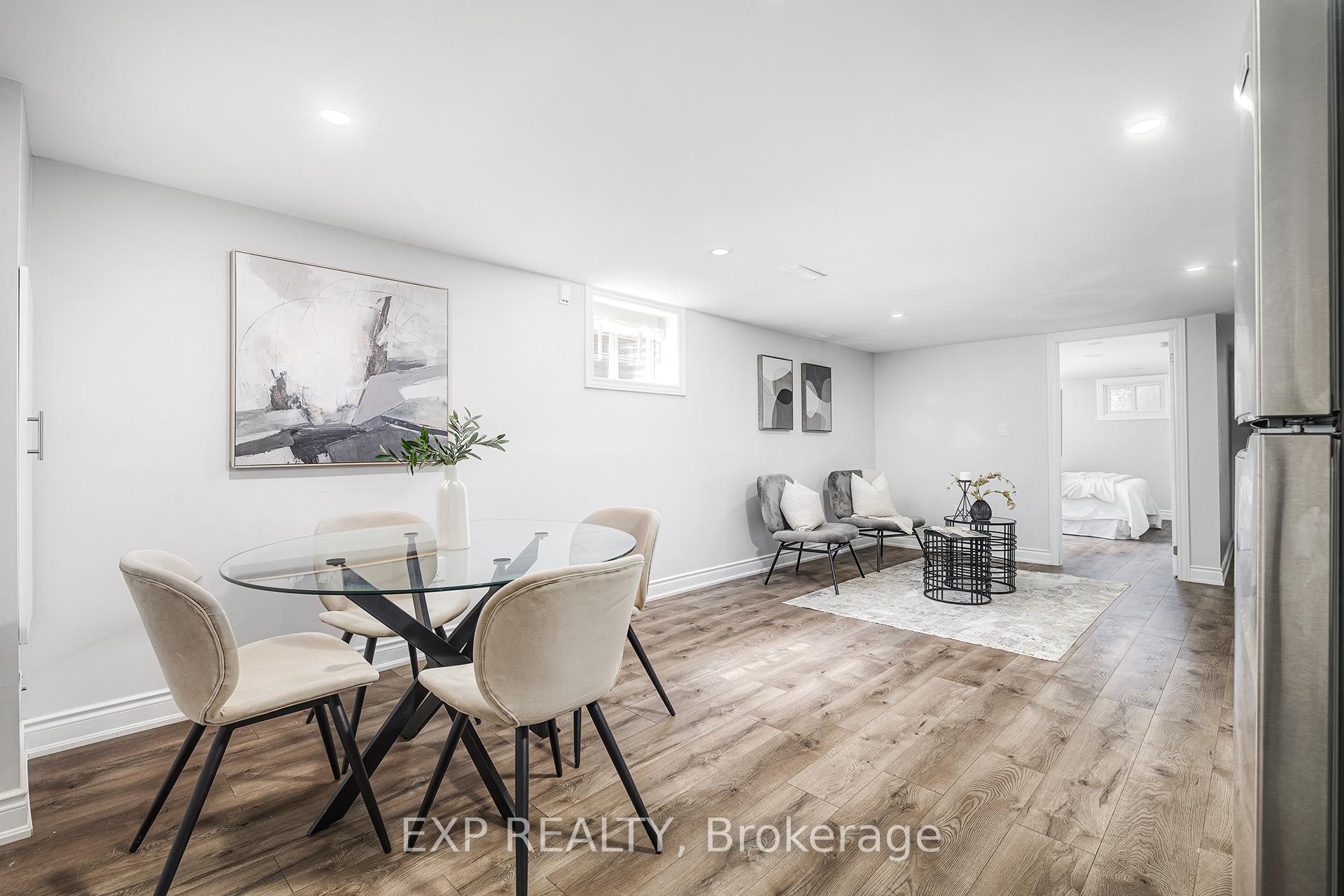 Photo 18 of 56 Toby Crescent, Hamilton, Huntington — HOMEH