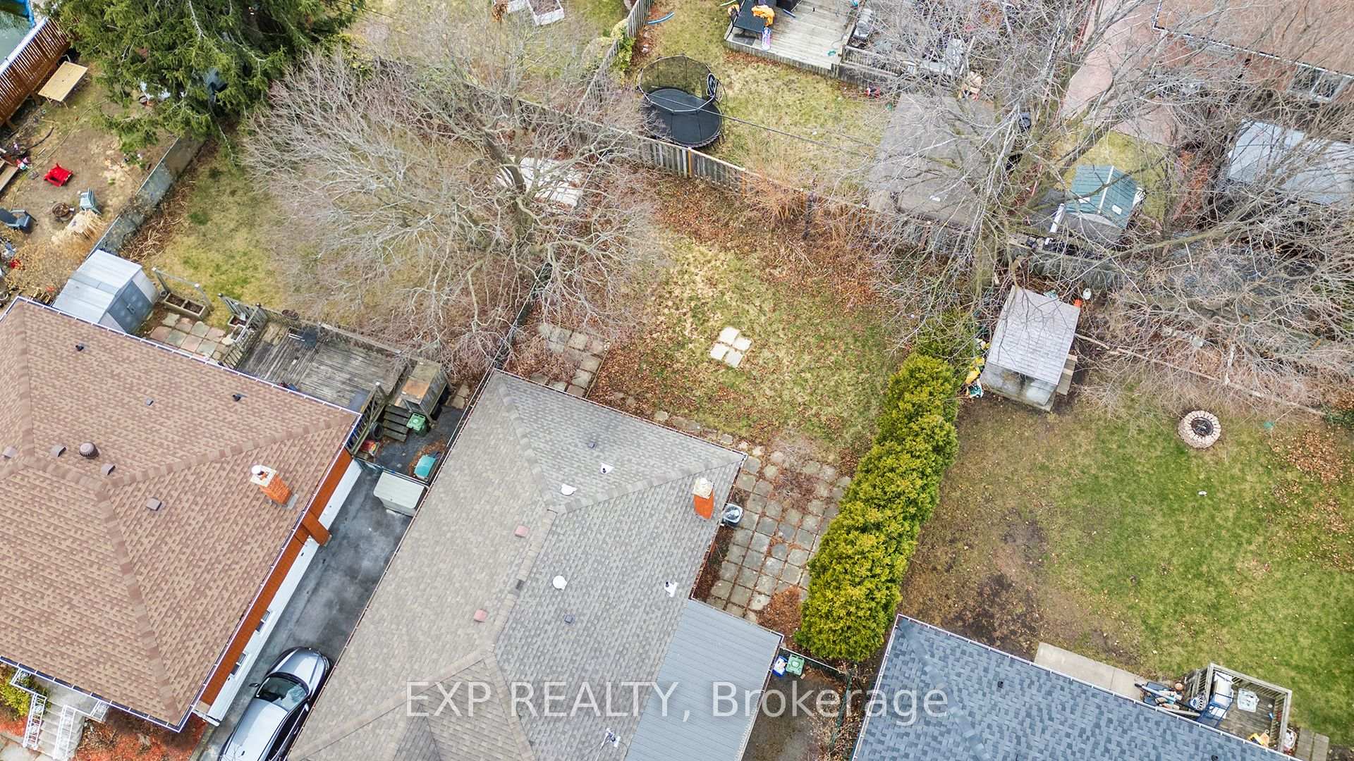Photo 23 of 56 Toby Crescent, Hamilton, Huntington — HOMEH