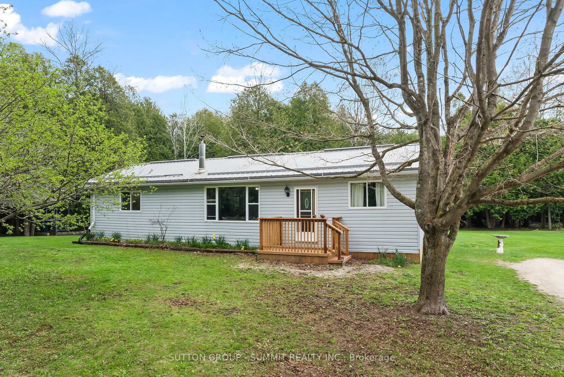 Photo 1 of 134 Paisley Drive, Chatsworth — HOMEH