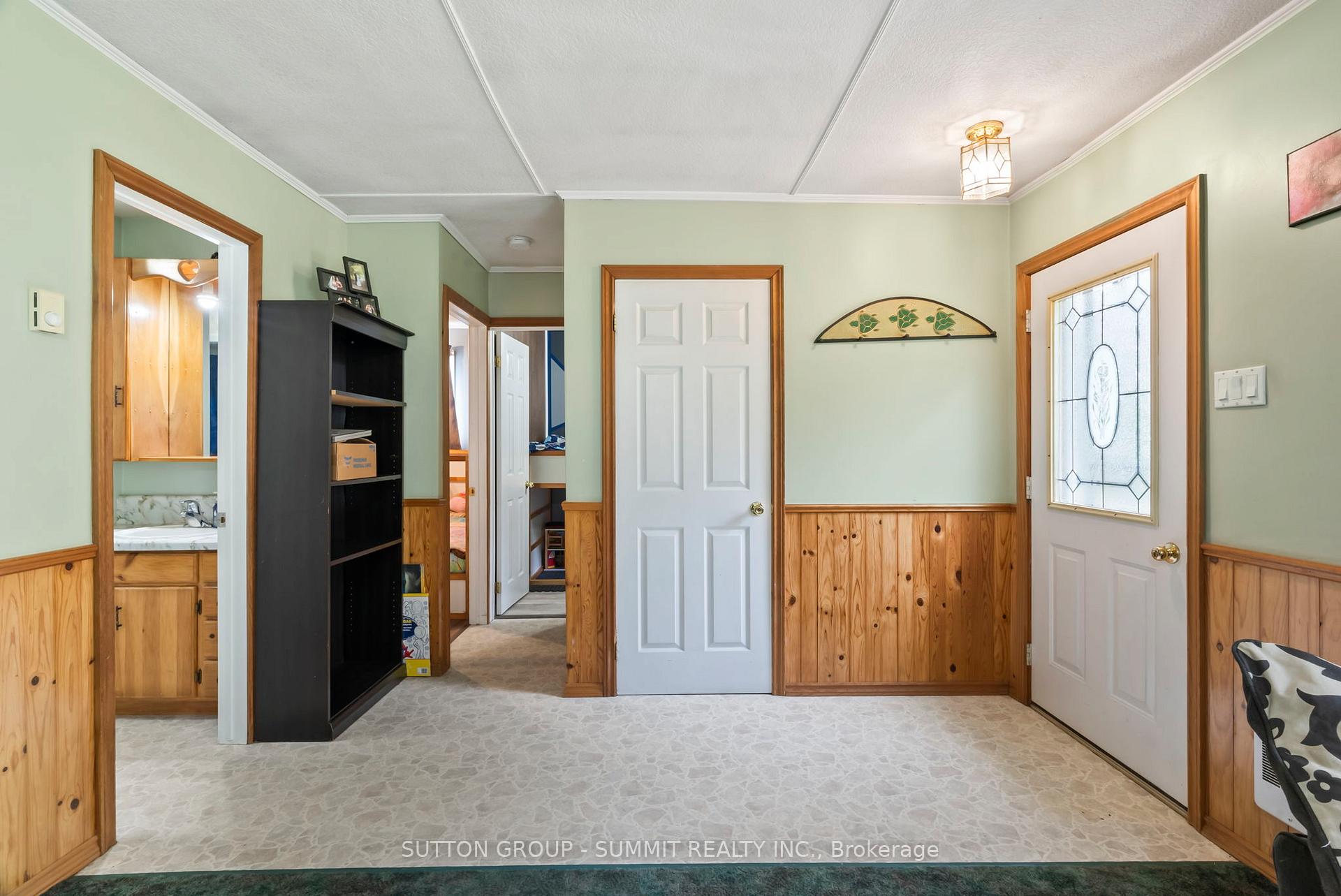 Photo 18 of 134 Paisley Drive, Chatsworth — HOMEH