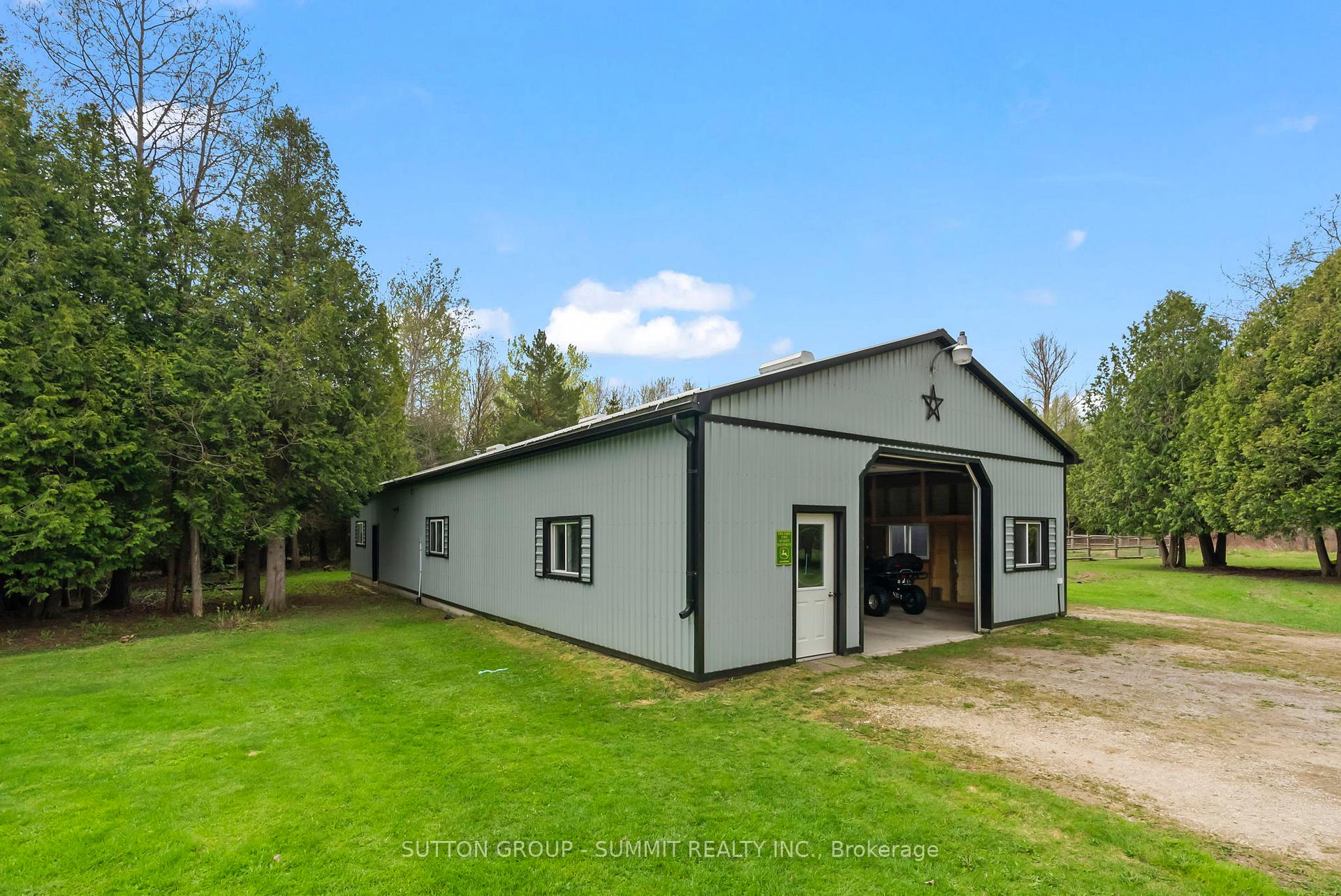 Photo 17 of 134 Paisley Drive, Chatsworth — HOMEH