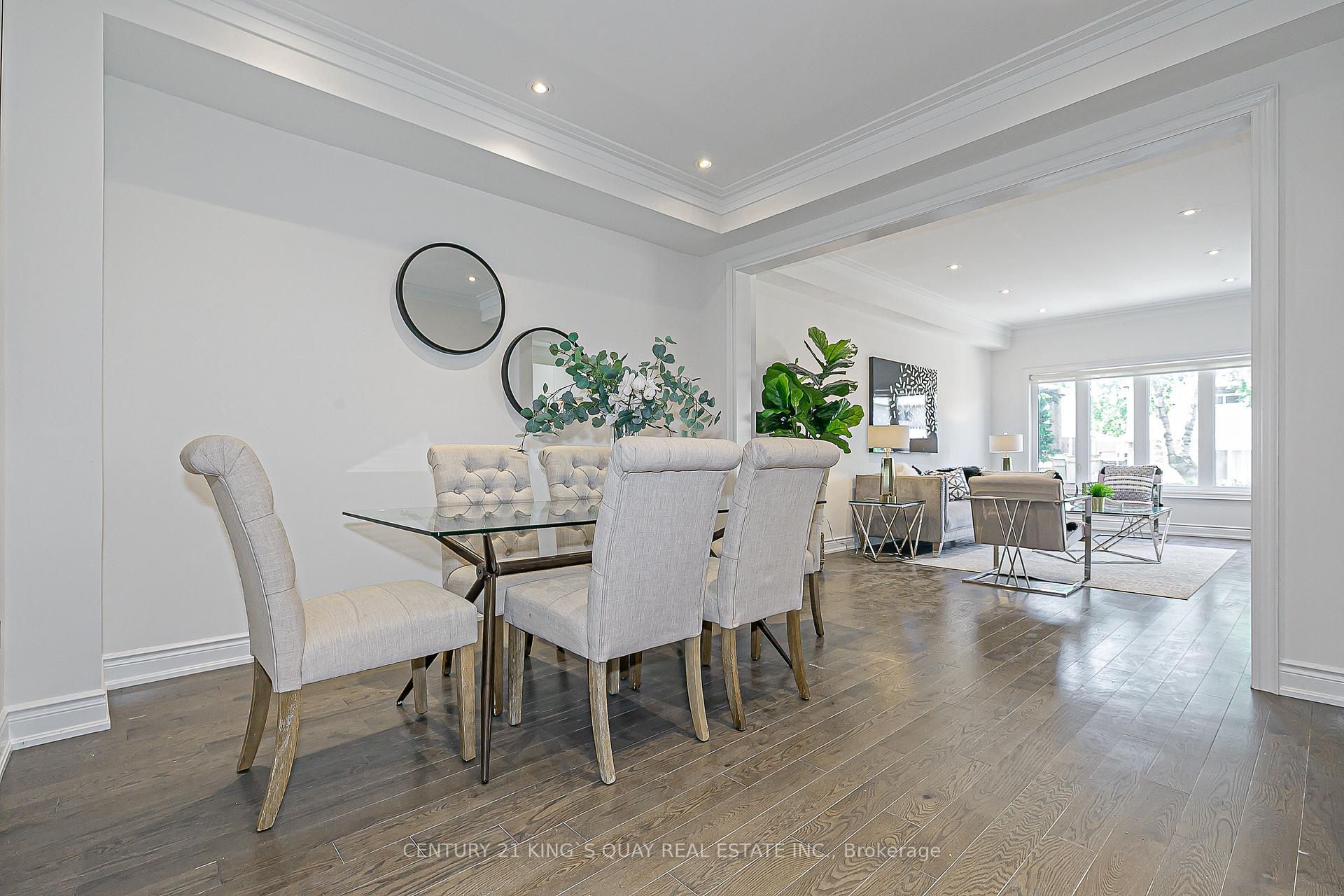 Photo 2 of 112 Lichfield Road, Markham, Unionville — HOMEH