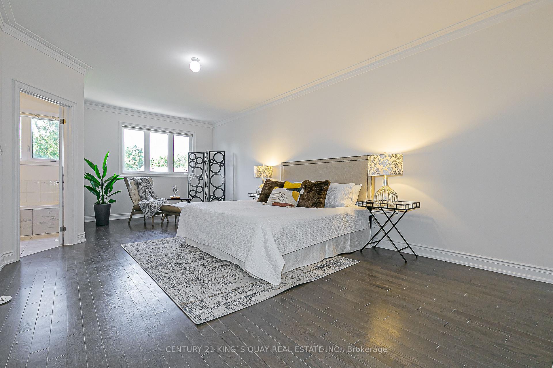Photo 17 of 112 Lichfield Road, Markham, Unionville — HOMEH