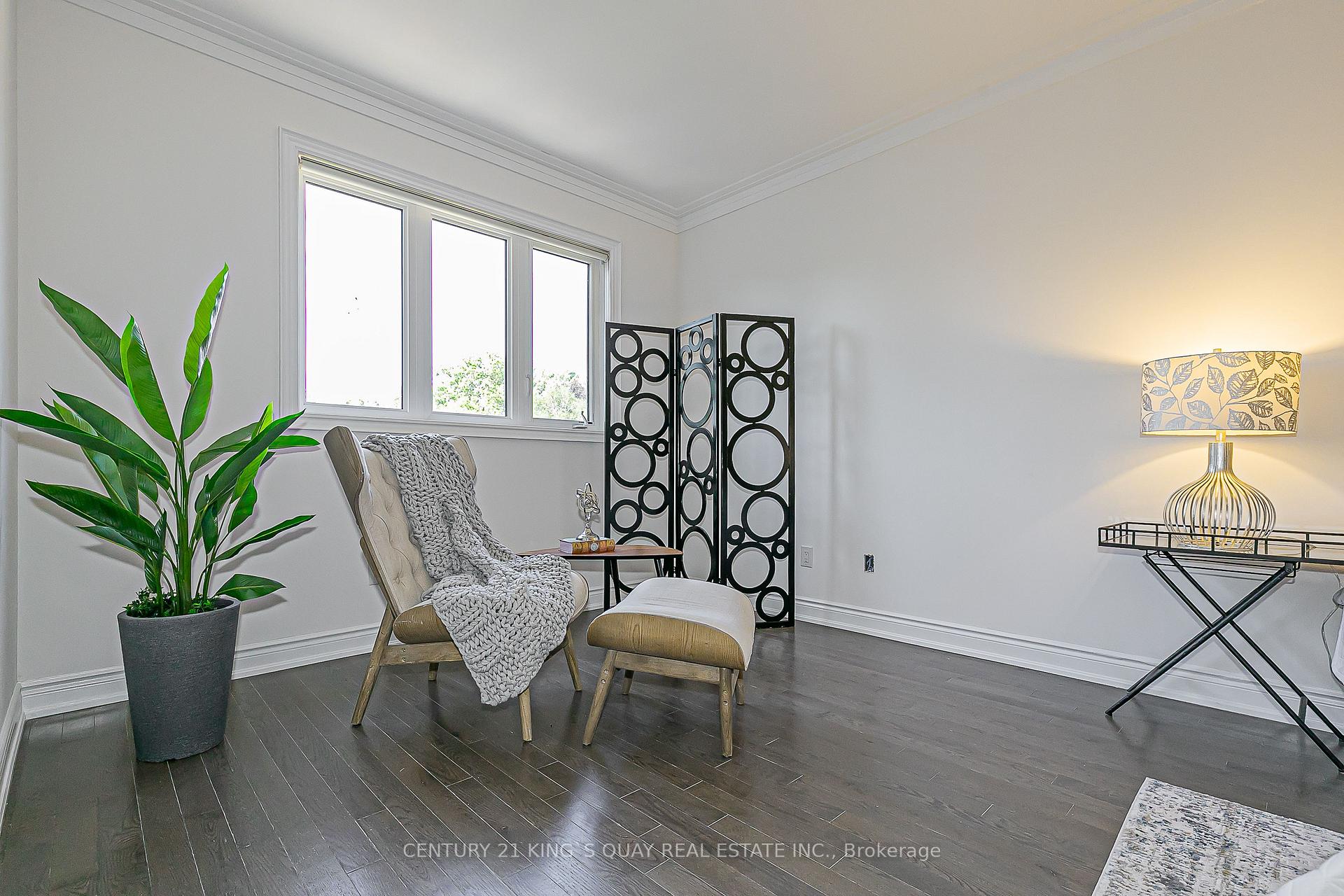 Photo 11 of 112 Lichfield Road, Markham, Unionville — HOMEH