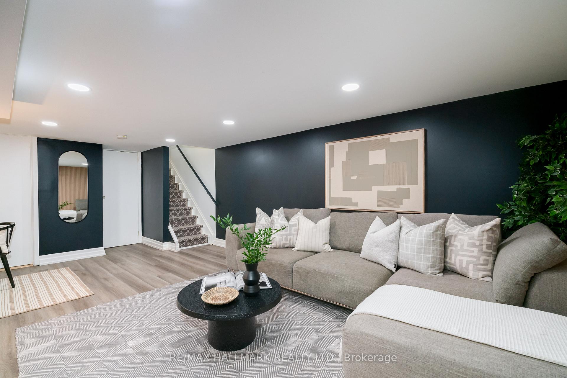 Photo 19 of 66 Glenforest Road, Toronto, Lawrence Park North — HOMEH