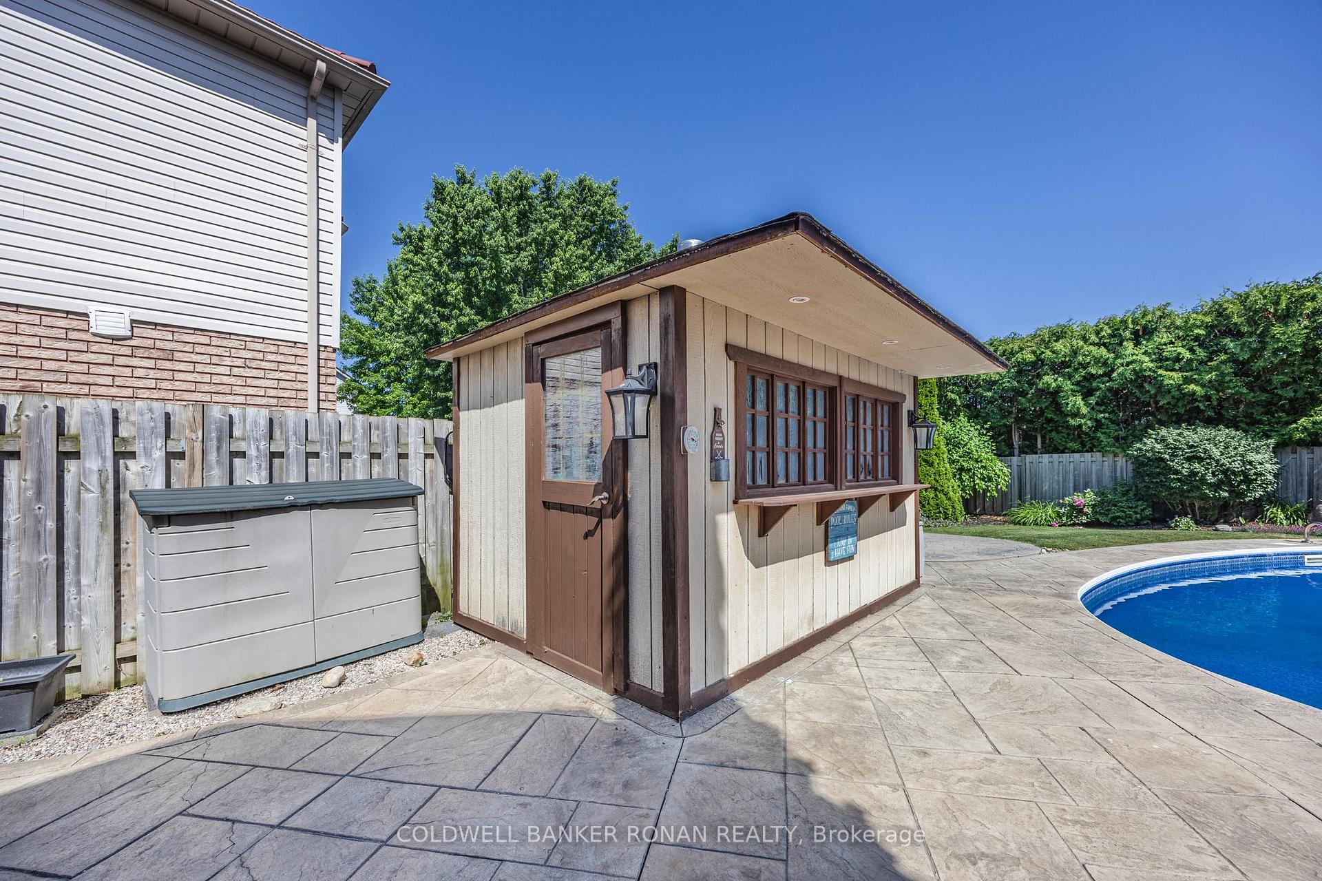Photo 45 of 8 Coburn Crescent, New Tecumseth, Beeton — HOMEH
