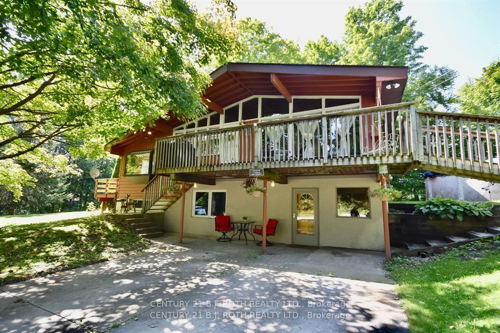 Photo 1 of 1166 Gill Road, Springwater, Midhurst — HOMEH