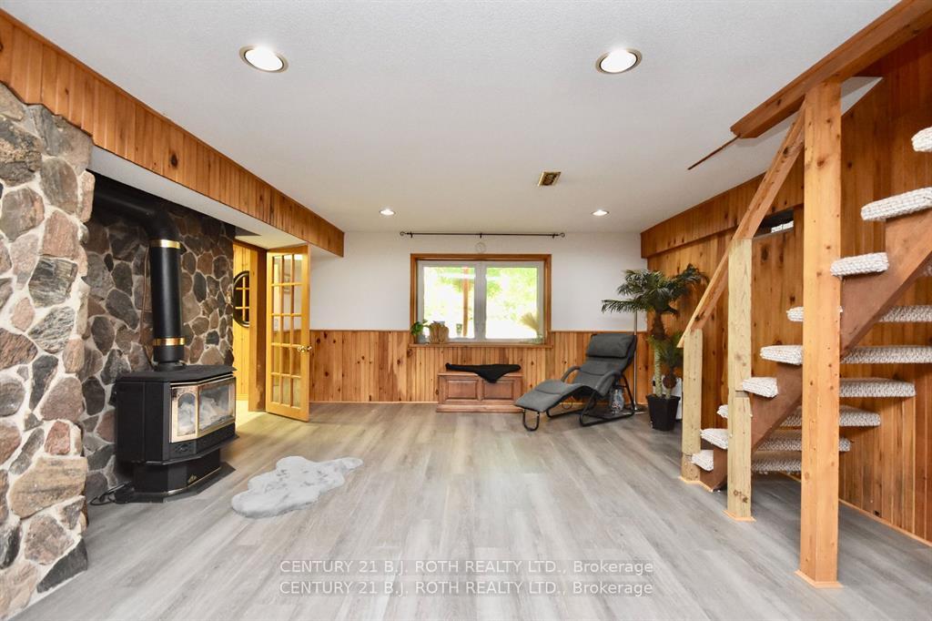 Photo 4 of 1166 Gill Road, Springwater, Midhurst — HOMEH