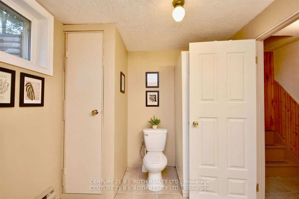 Photo 6 of 1166 Gill Road, Springwater, Midhurst — HOMEH