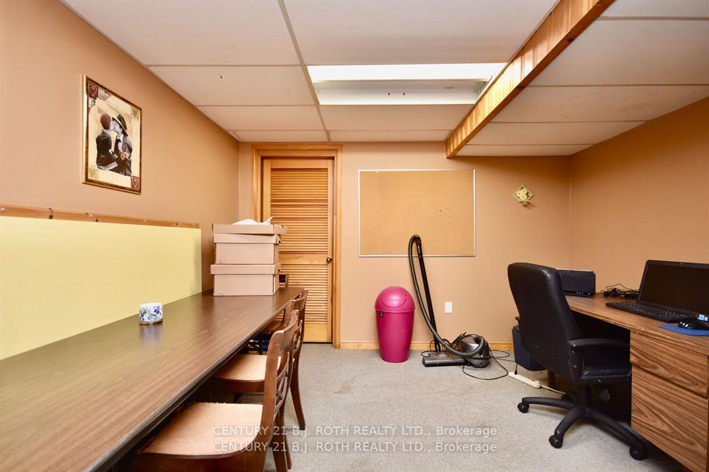 Photo 5 of 1166 Gill Road, Springwater, Midhurst — HOMEH