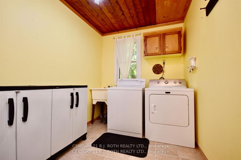 Photo 15 of 1166 Gill Road, Springwater, Midhurst — HOMEH