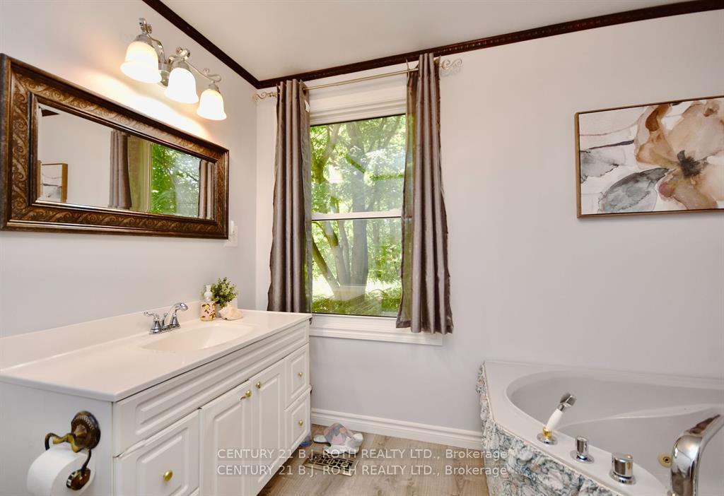 Photo 20 of 1166 Gill Road, Springwater, Midhurst — HOMEH