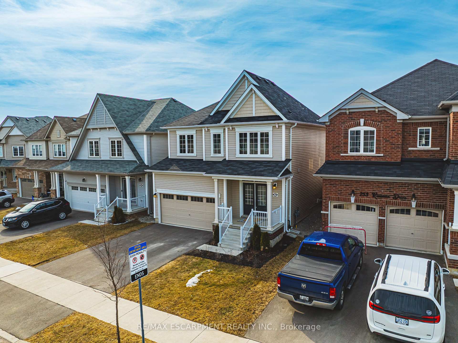 Photo 6 of 249 Kinsman Drive, Hamilton, Binbrook — HOMEH