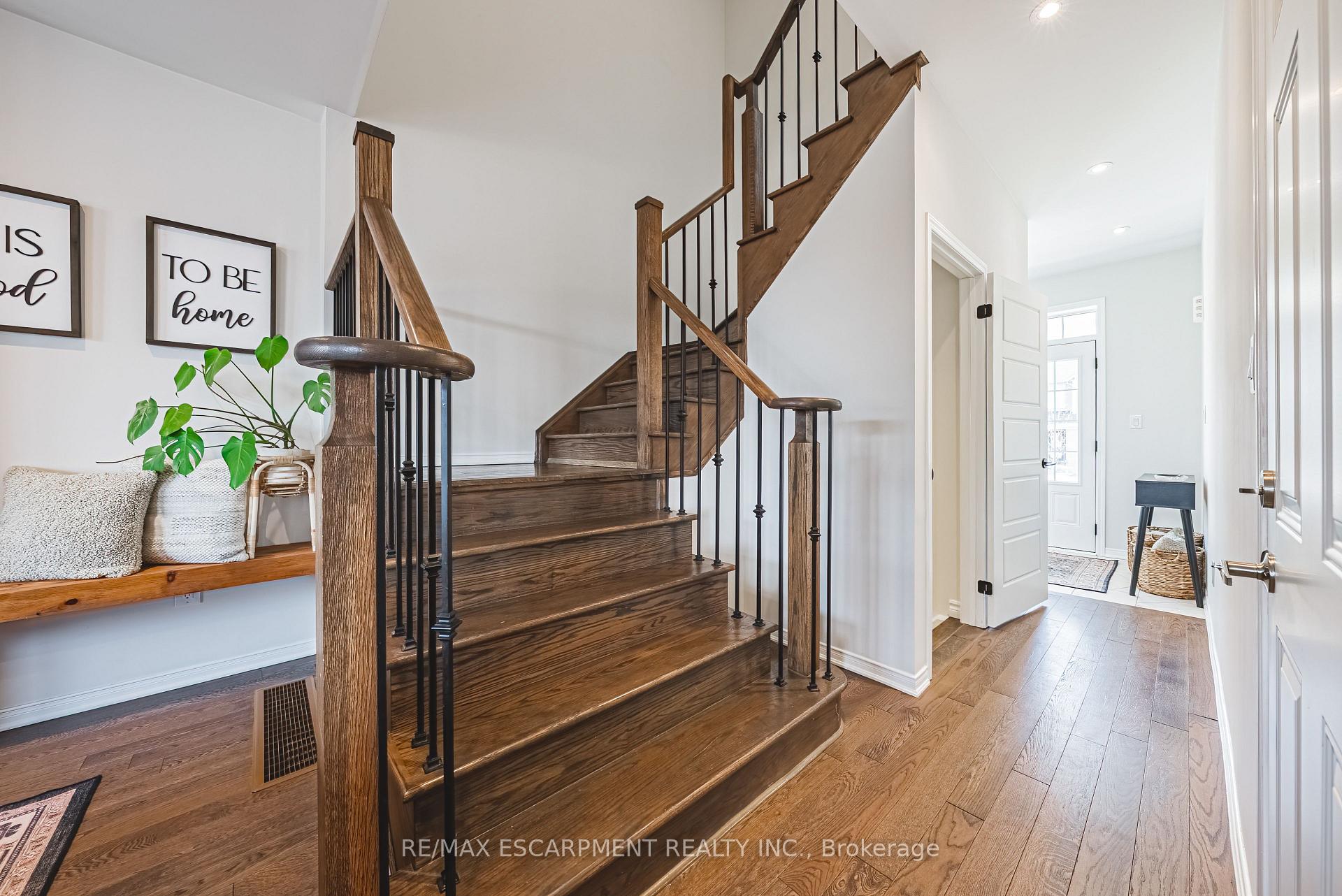 Photo 10 of 249 Kinsman Drive, Hamilton, Binbrook — HOMEH