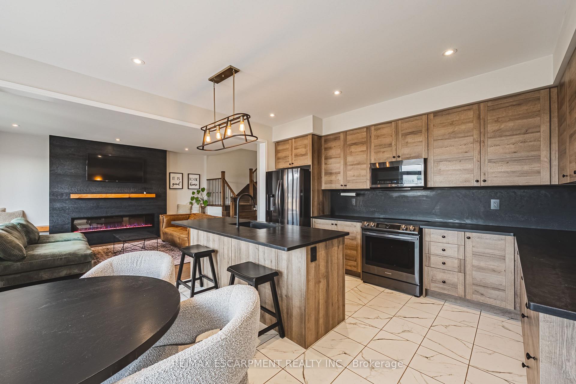 Photo 20 of 249 Kinsman Drive, Hamilton, Binbrook — HOMEH