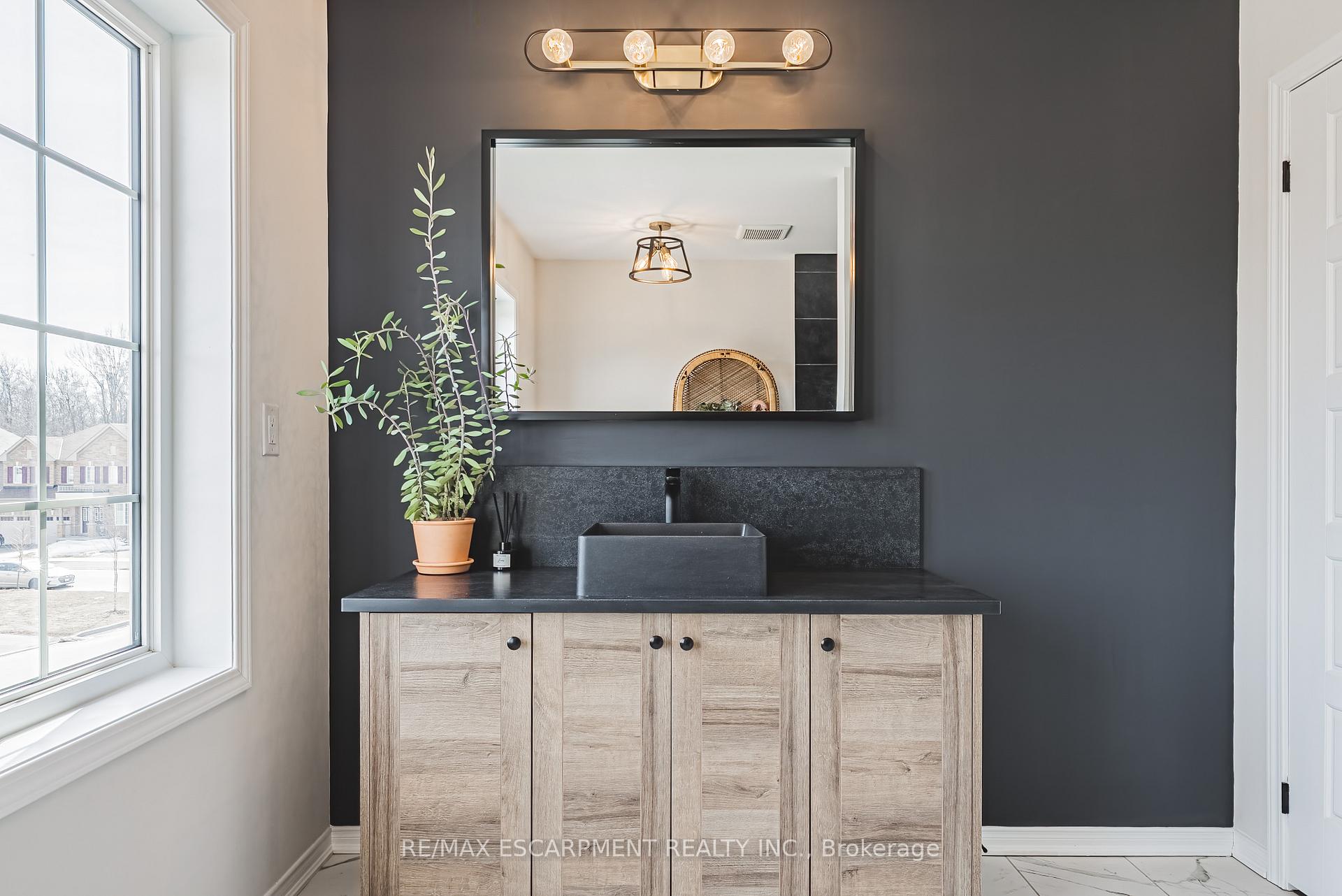 Photo 16 of 249 Kinsman Drive, Hamilton, Binbrook — HOMEH