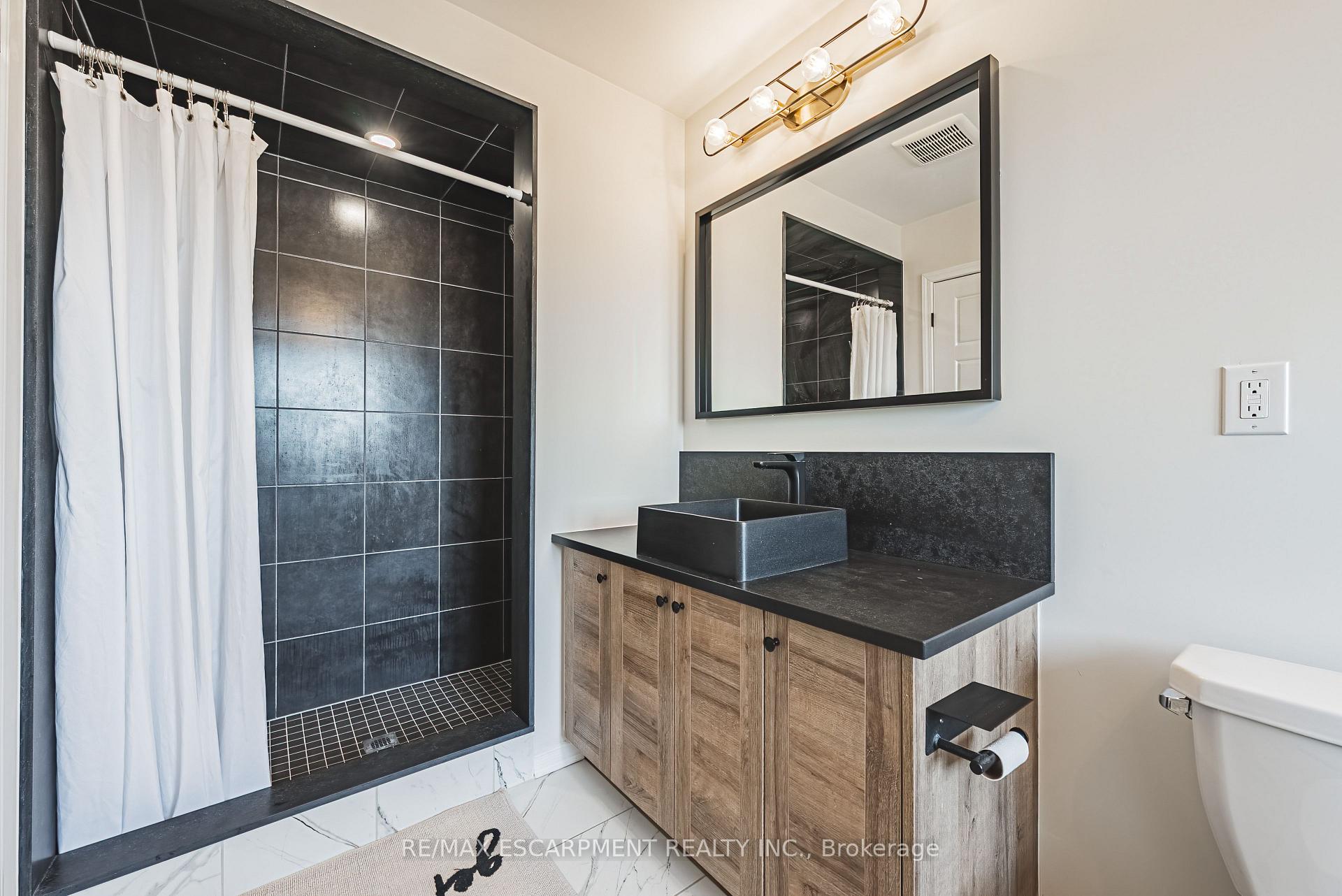 Photo 39 of 249 Kinsman Drive, Hamilton, Binbrook — HOMEH