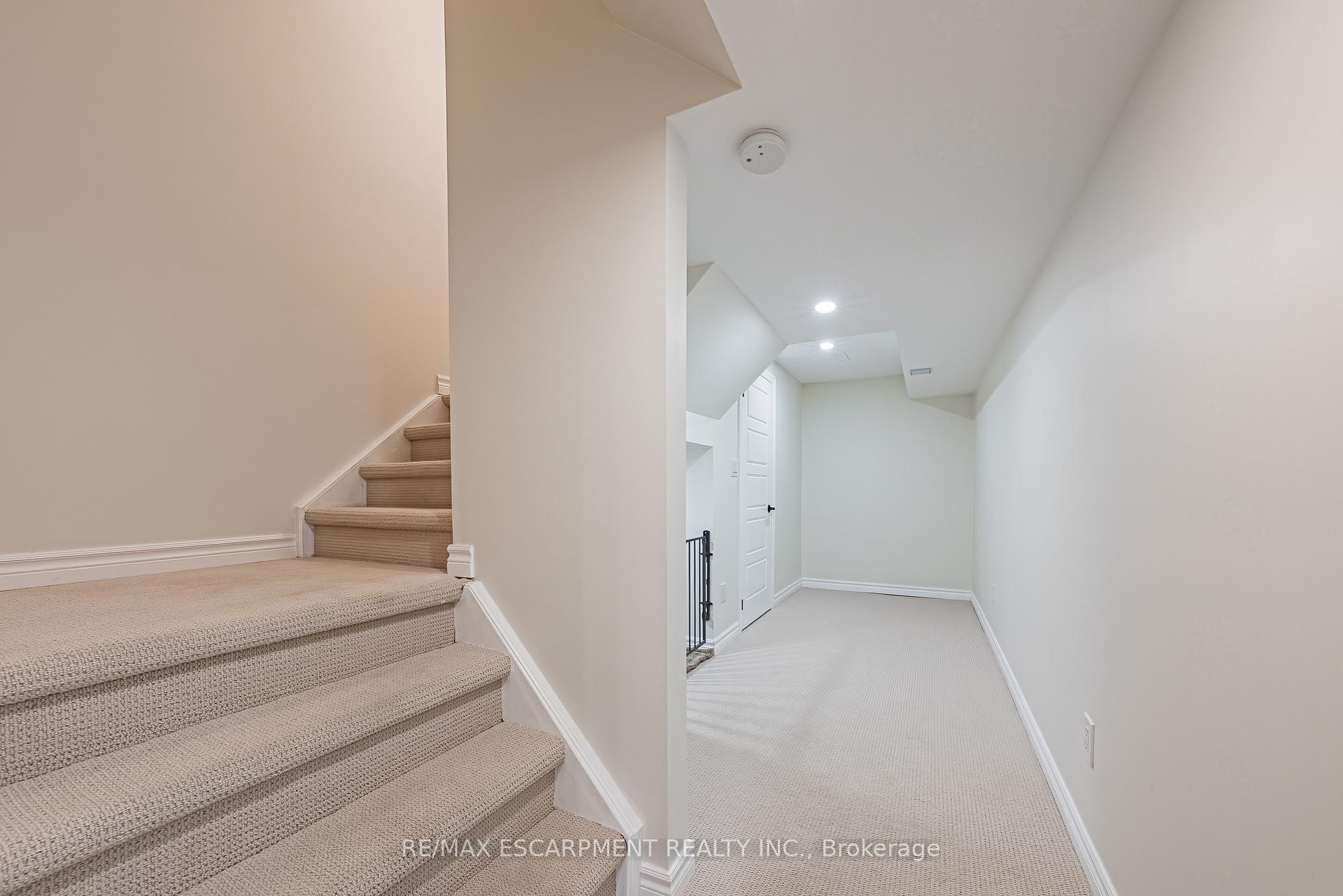 Photo 34 of 249 Kinsman Drive, Hamilton, Binbrook — HOMEH