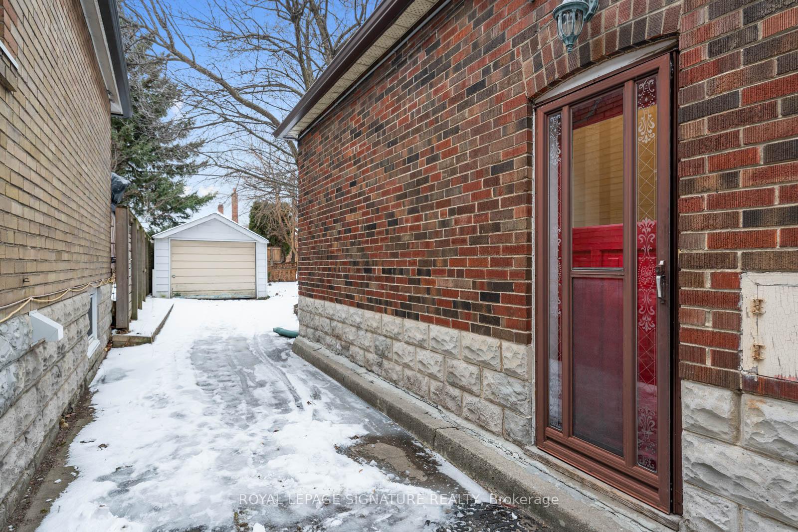 Photo 38 of 34 Wolverton Avenue, Toronto, East York — HOMEH