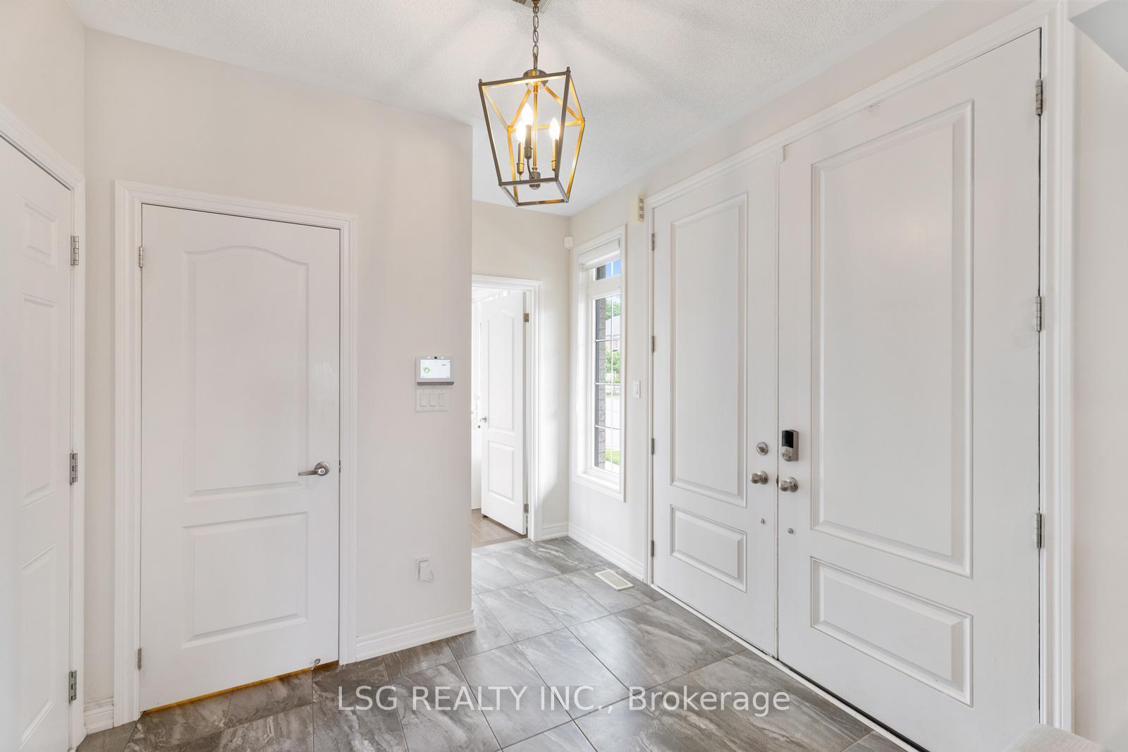 Photo 7 of 312 Roy Harper Avenue, Aurora, Rural Aurora — HOMEH