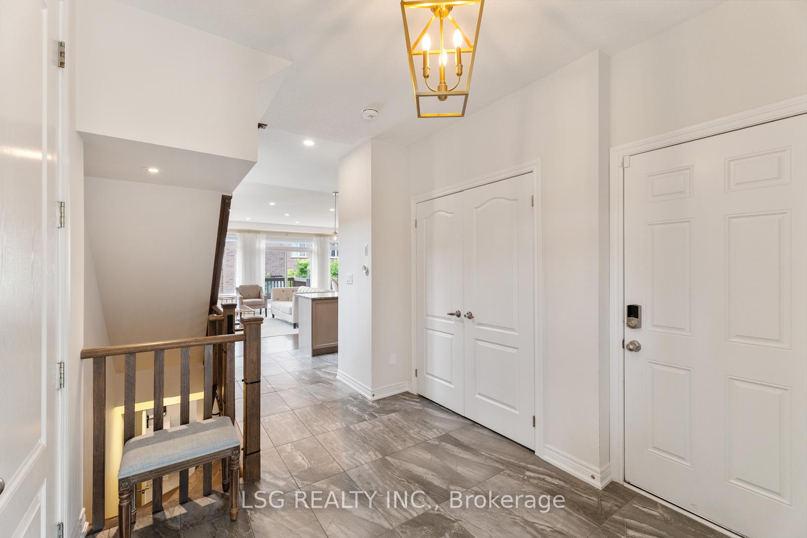 Photo 10 of 312 Roy Harper Avenue, Aurora, Rural Aurora — HOMEH