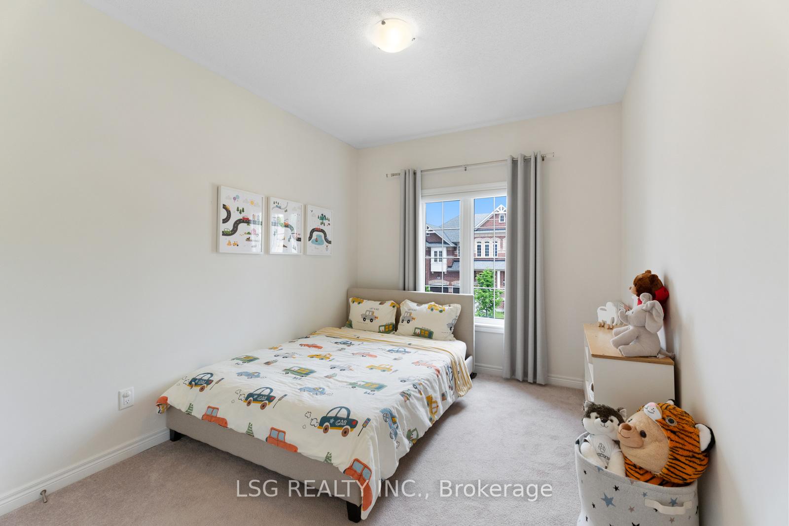 Photo 25 of 312 Roy Harper Avenue, Aurora, Rural Aurora — HOMEH