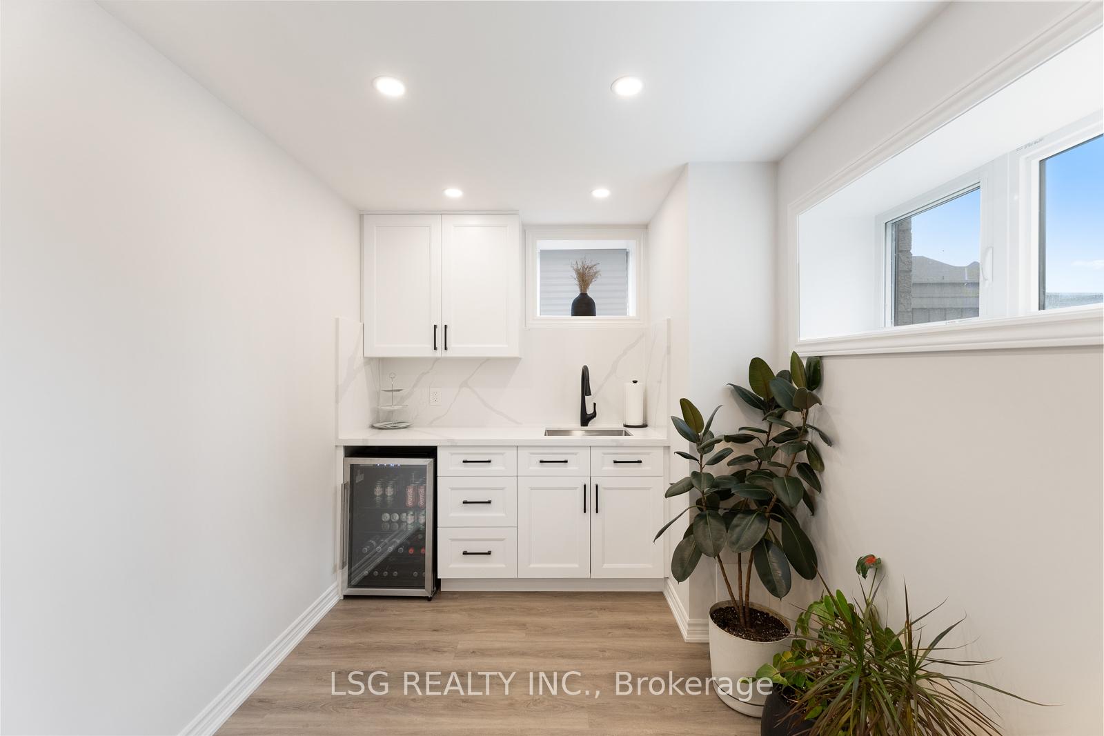 Photo 43 of 312 Roy Harper Avenue, Aurora, Rural Aurora — HOMEH