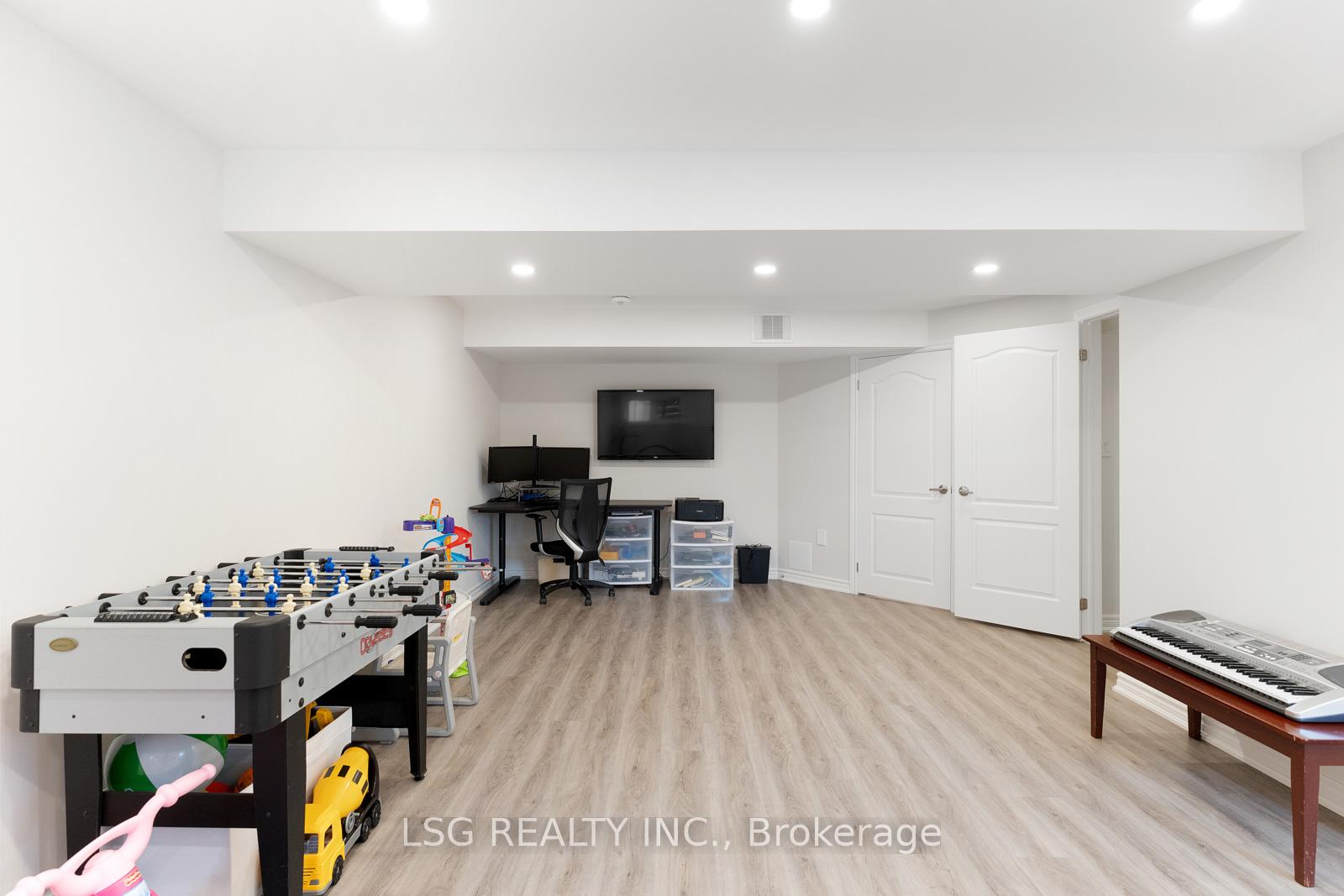 Photo 41 of 312 Roy Harper Avenue, Aurora, Rural Aurora — HOMEH