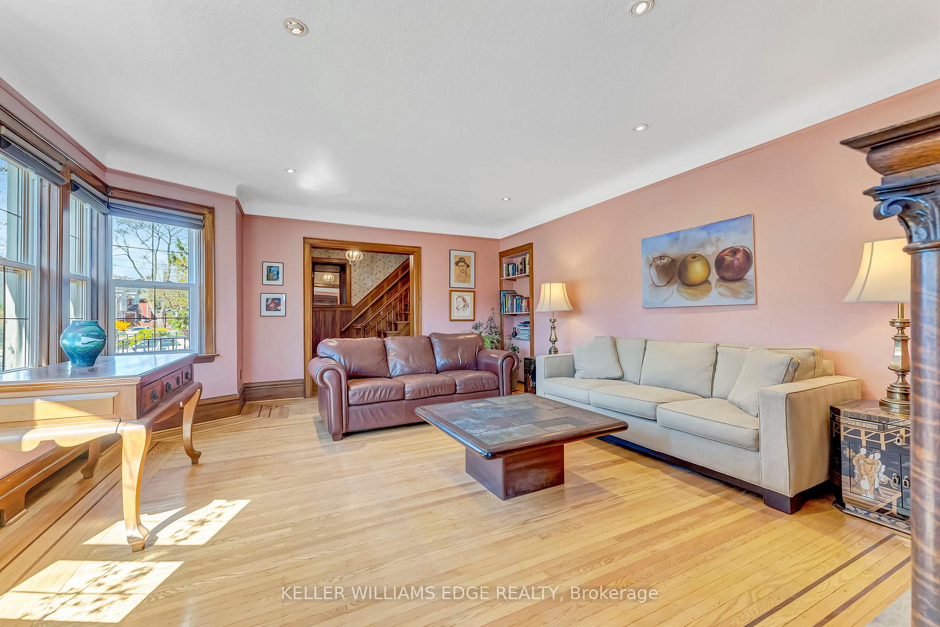 Photo 21 of 969 Montclair Avenue, Hamilton, Delta — HOMEH