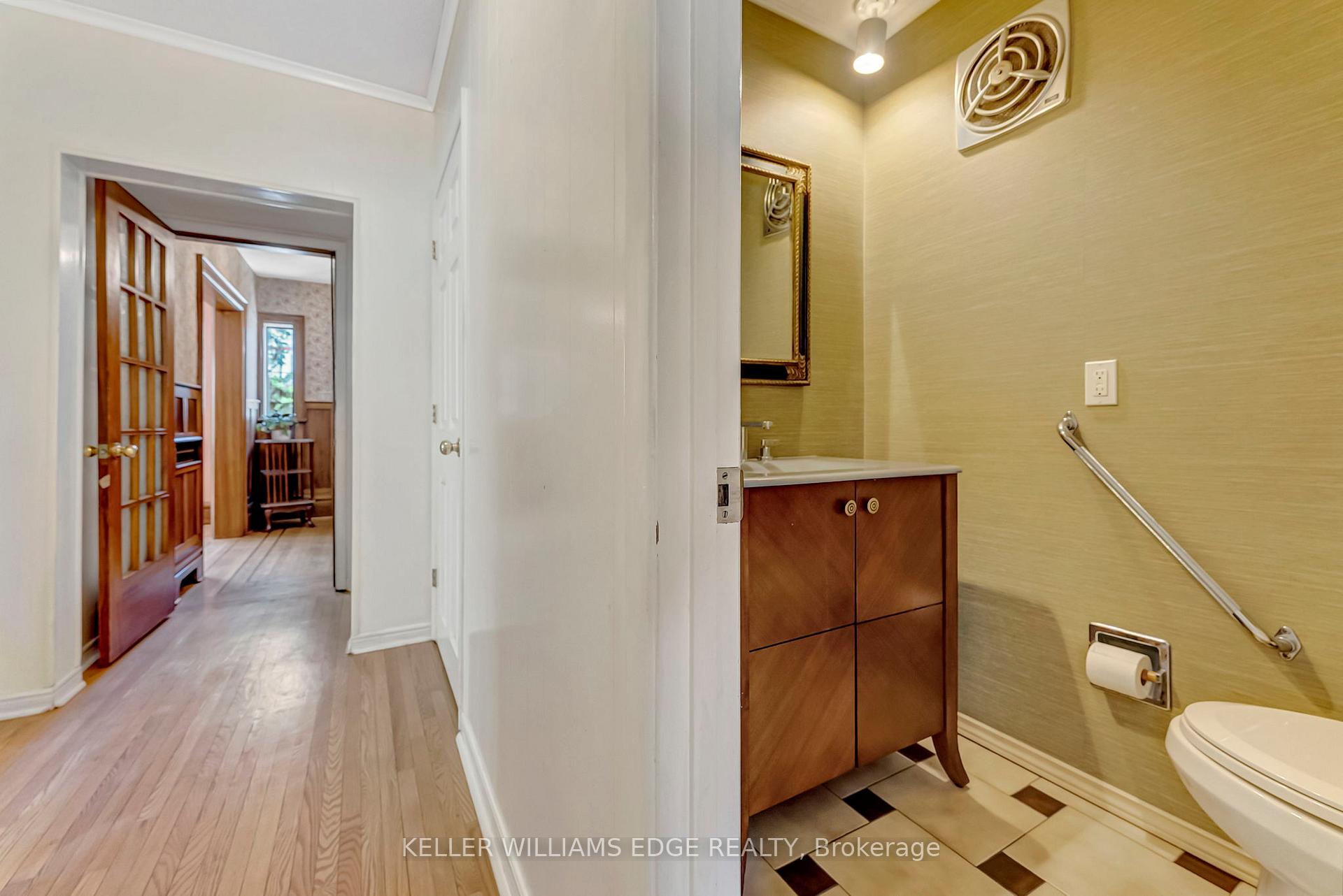 Photo 24 of 969 Montclair Avenue, Hamilton, Delta — HOMEH